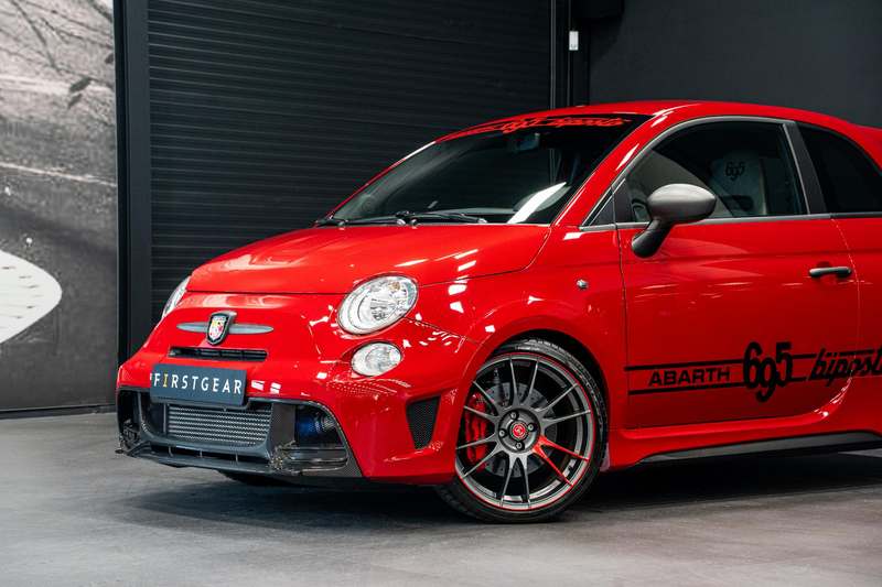 Abarth 695 Biposto *O.Z. Lichtmetalen velgen / Akrapovic / Ca — photo 4