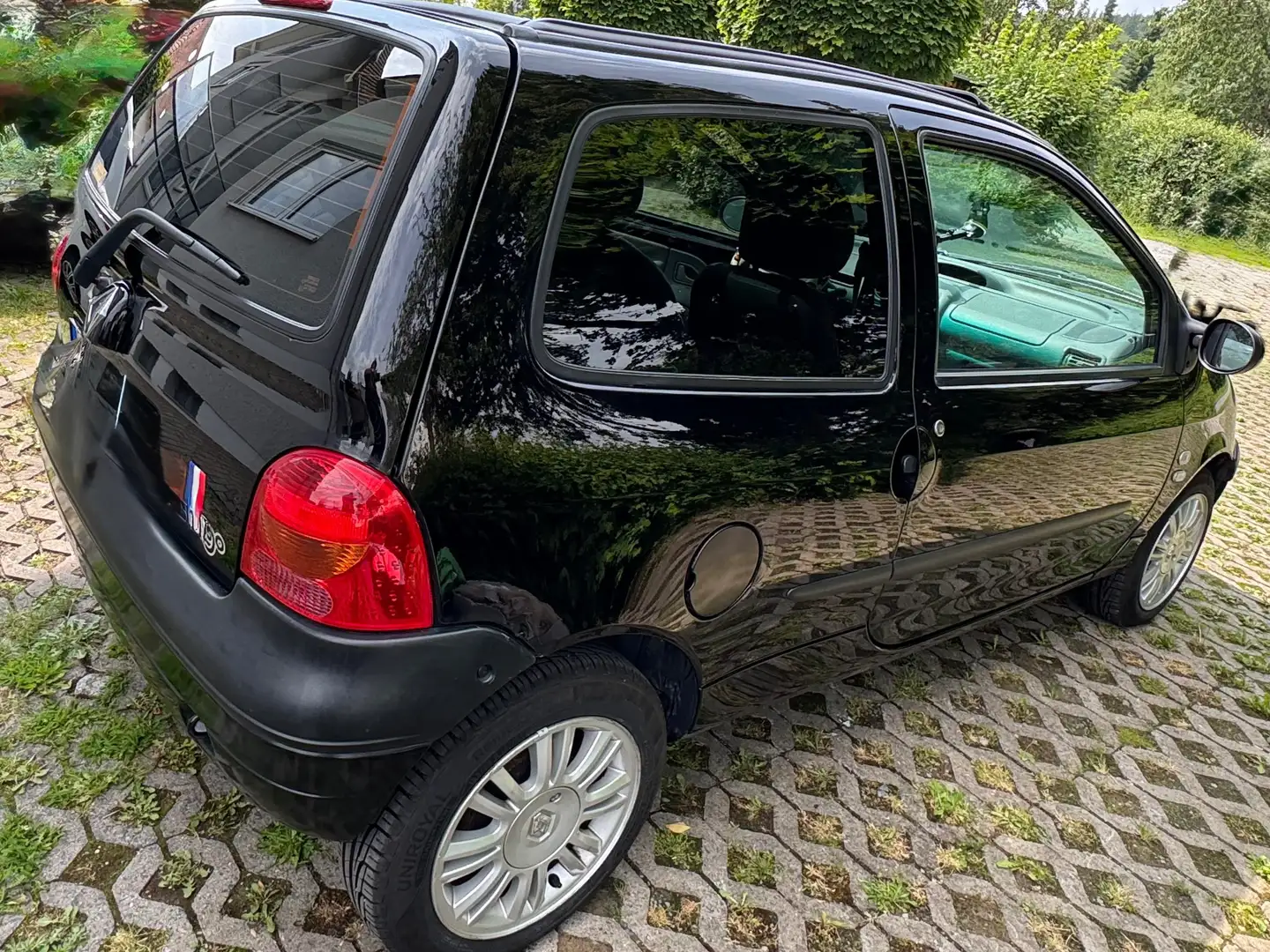 Renault Twingo 1.2 16V Initiale Schwarz - 2