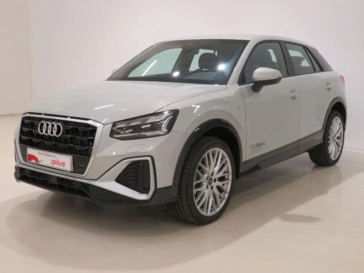 Audi Q2 35 TFSI Adrenalin Black edition S tronic 110kW Argent - 1