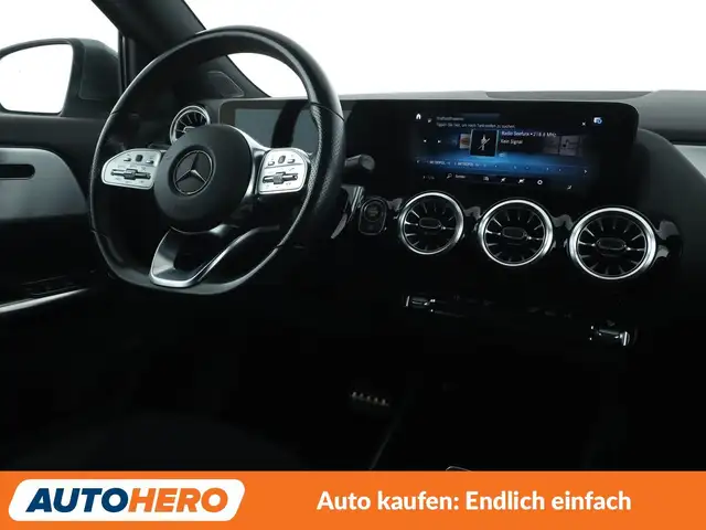 Mercedes-Benz Gla view 13