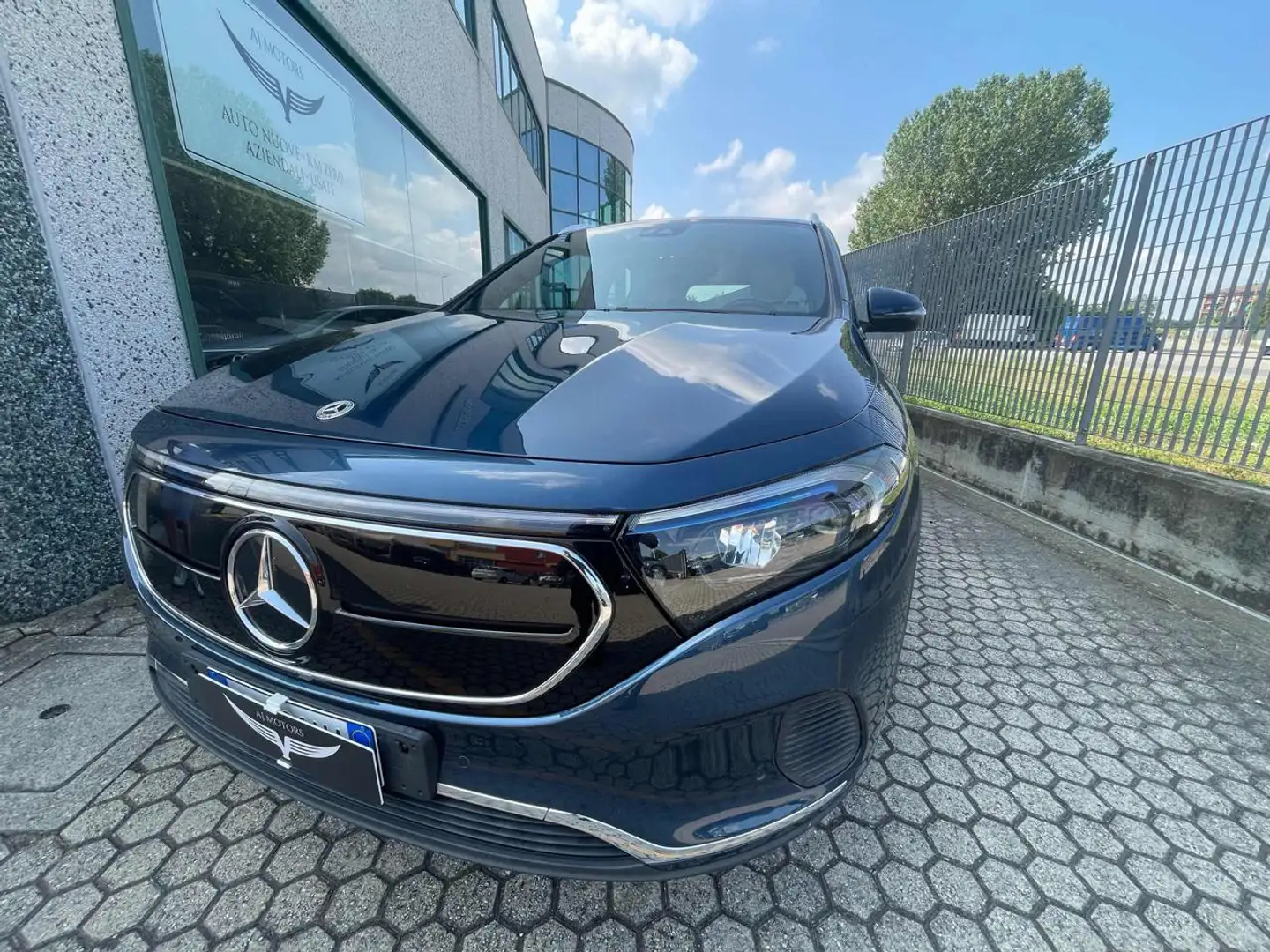 Mercedes-Benz EQA 250 Premium NO VINCOLI FINANZIARI Azul - 1