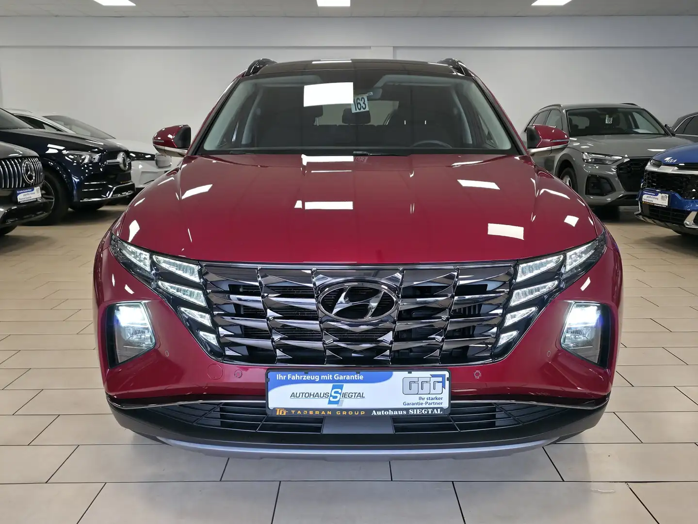 Hyundai TUCSON Hybrid*Pano*Navi*R-Cam*CarPlay*SHZ*LED*1H Rot - 2