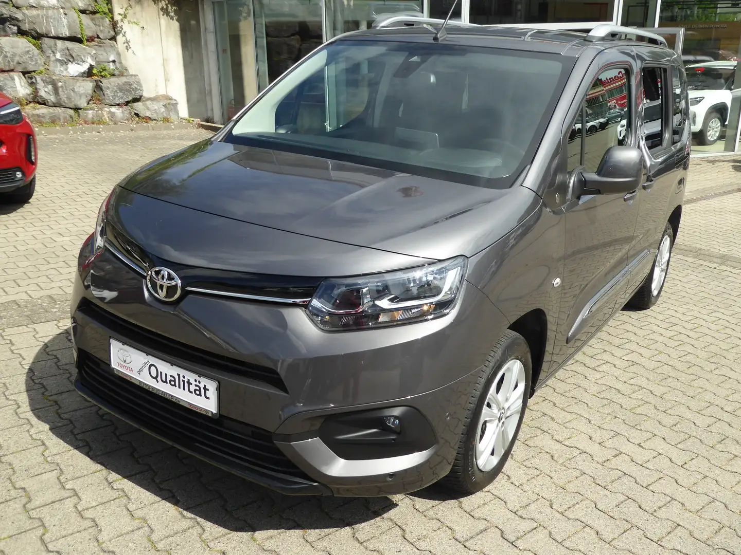 Toyota Proace City L1 Team Deutschland + Comfort Paket Gris - 1