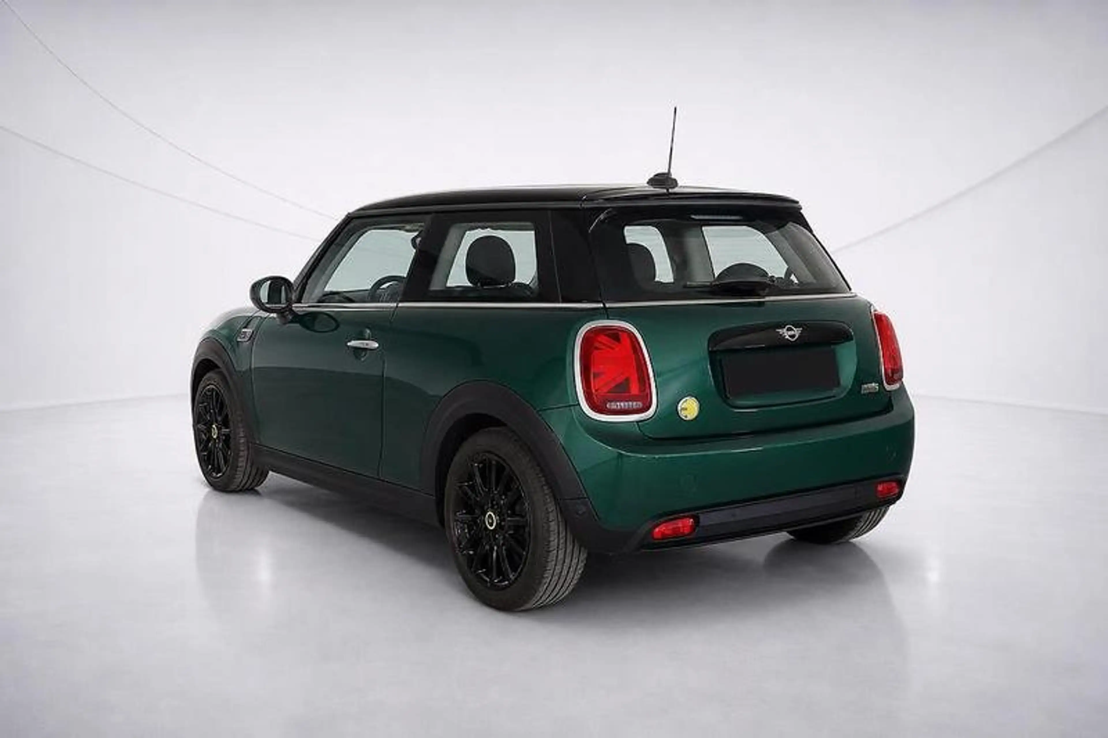 MINI Cooper SE Classic Trim 32.6 kWh Pano/WPU/RFK/LED — photo 5