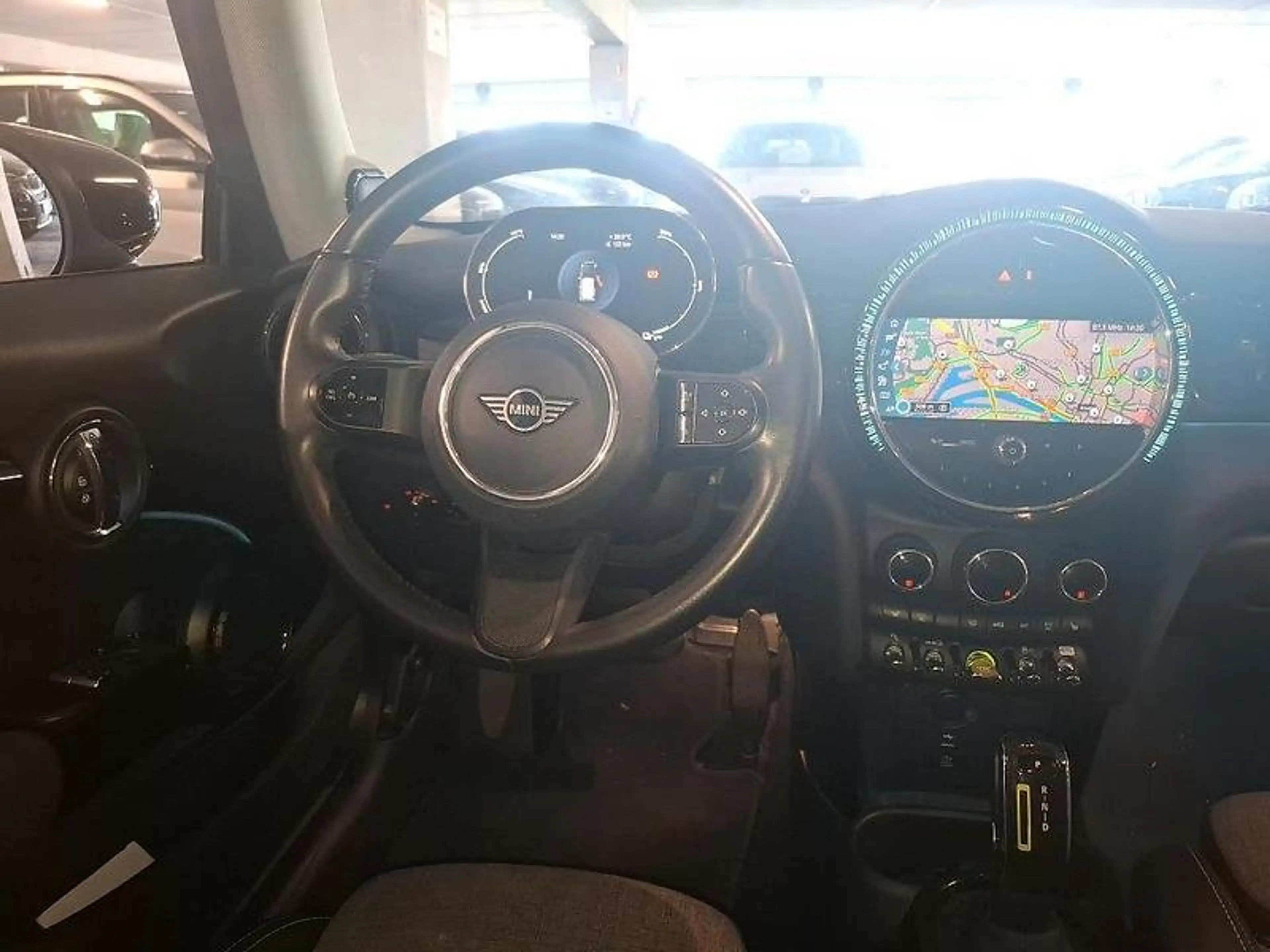 MINI Cooper SE Classic Trim 32.6 kWh Pano/WPU/RFK/LED — photo 6