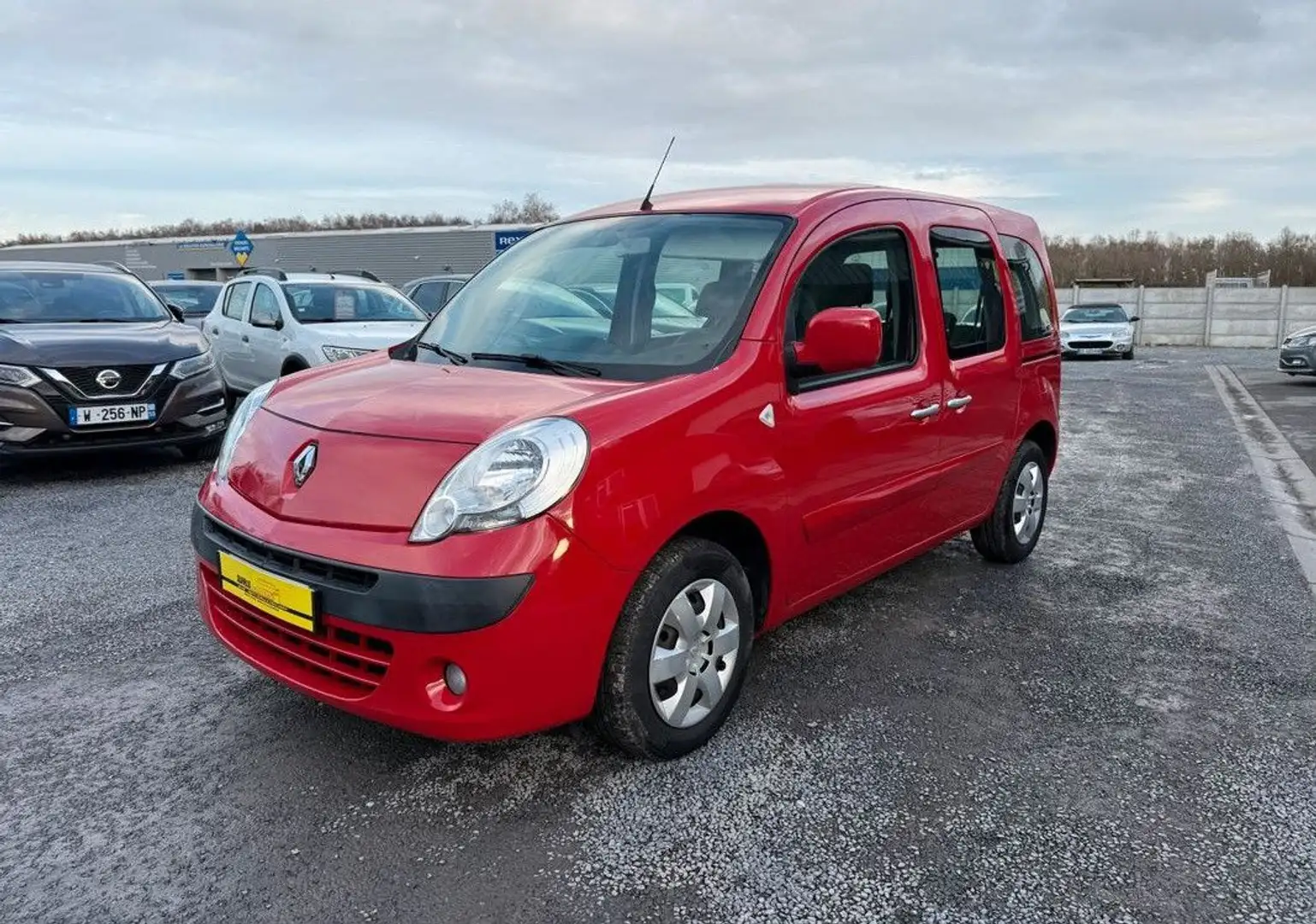 Renault Kangoo 1l5 DCI 75 chx « confort » faible kilométrage Rouge - 2