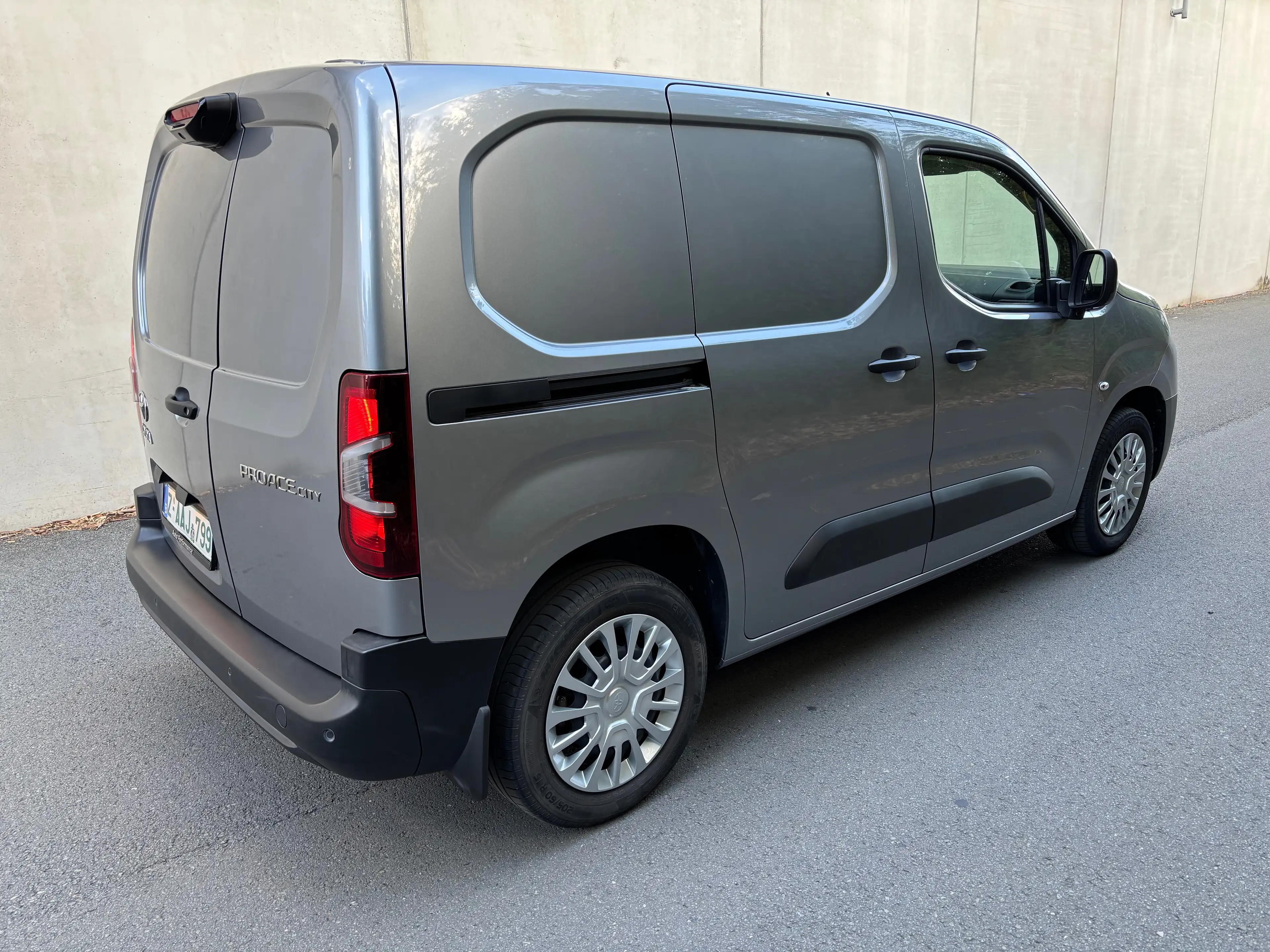 Toyota Proace City Utilitaire 3 places !!!13.000 km !!! Automatique new model — photo 9