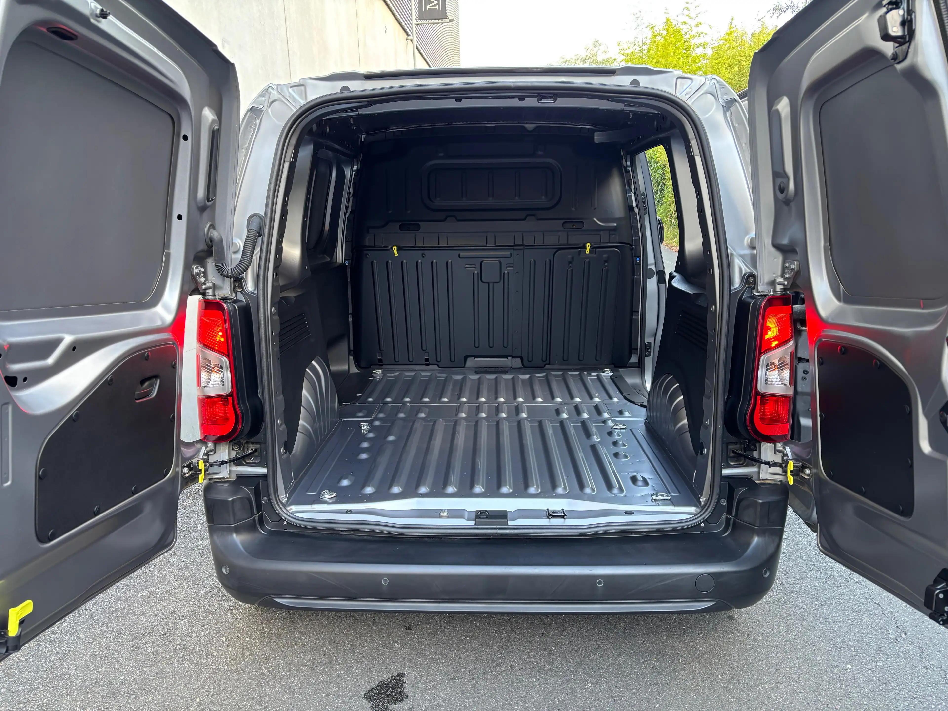 Toyota Proace City Utilitaire 3 places !!!13.000 km !!! Automatique new model — photo 8