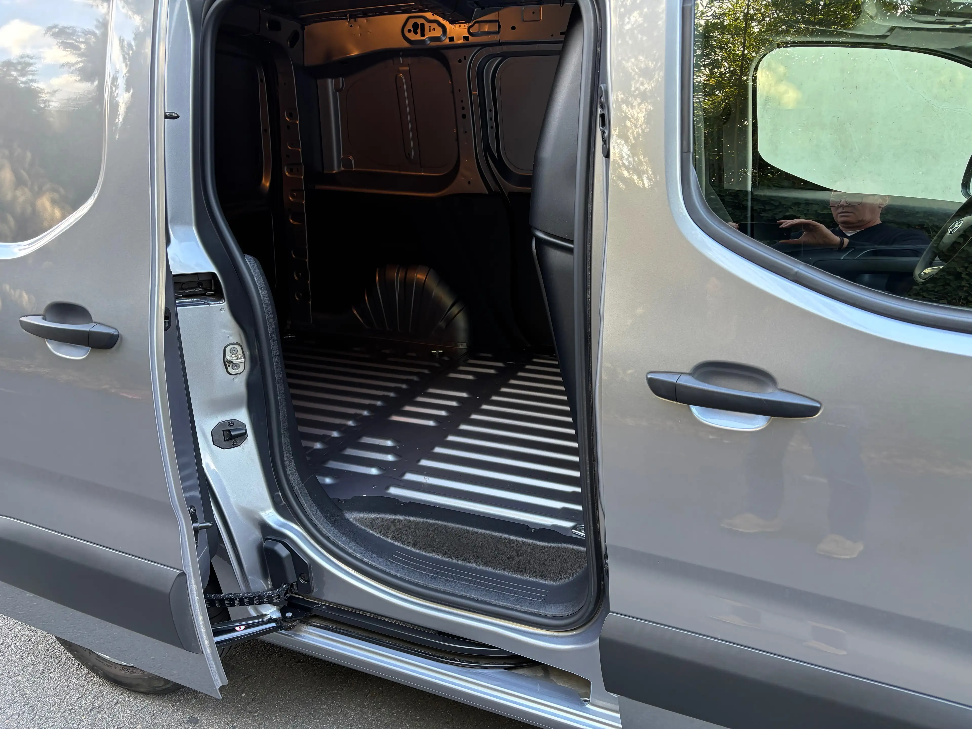 Toyota Proace City Utilitaire 3 places !!!13.000 km !!! Automatique new model — photo 5