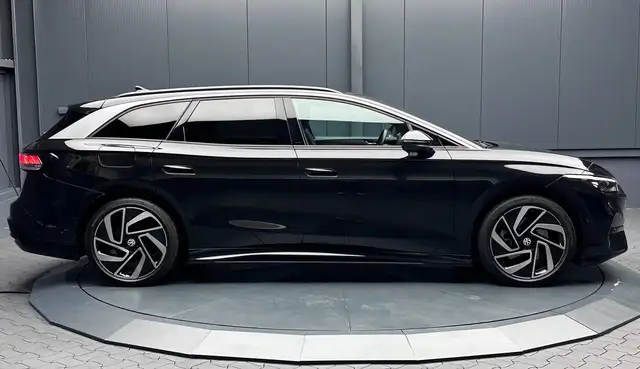 Volkswagen Id.7 view 6