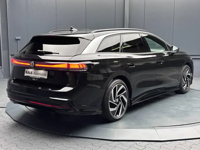 Volkswagen Id.7 view 5