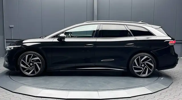 Volkswagen Id.7 view 2