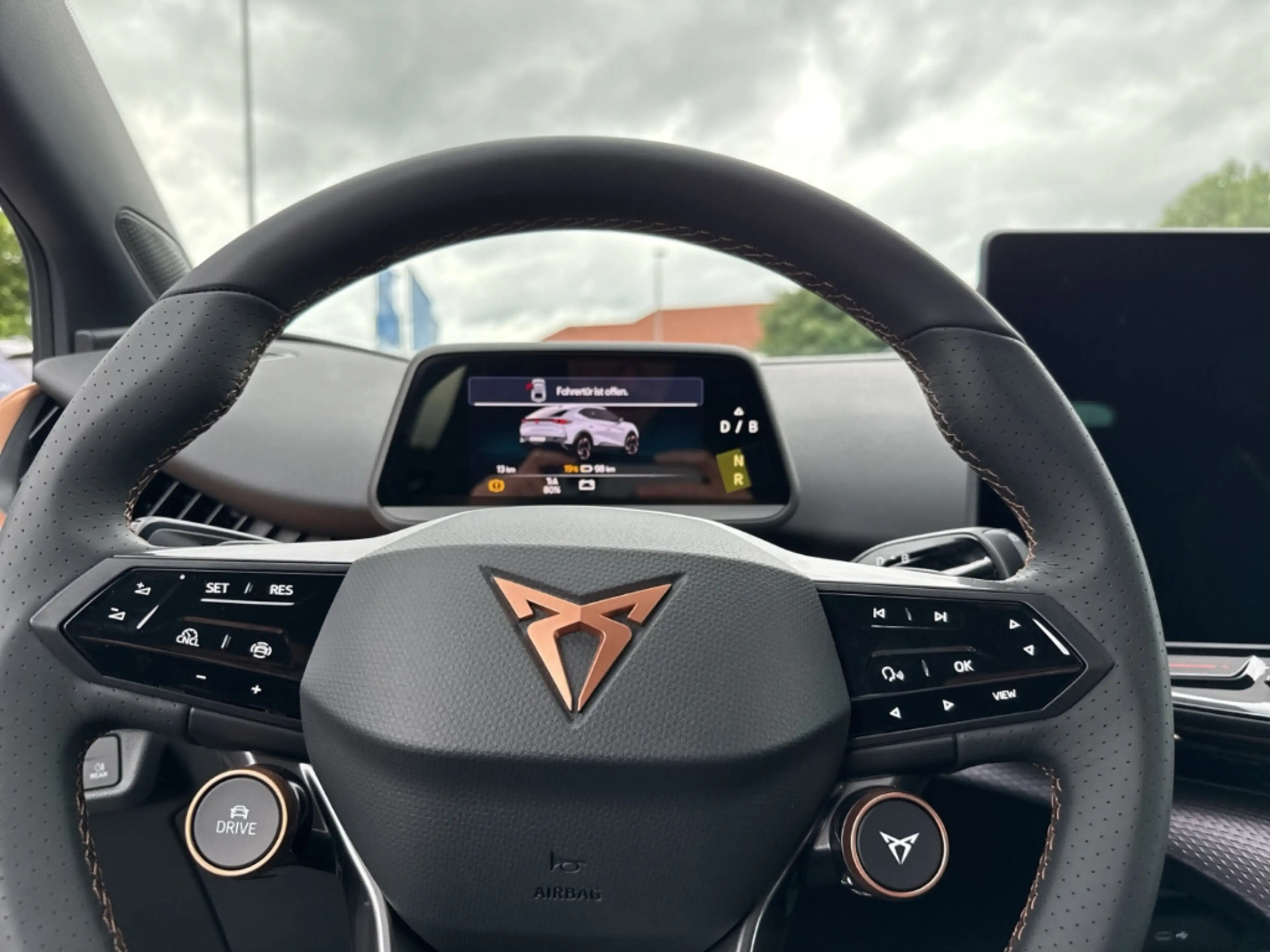 CUPRA Tavascan 250 kW 4Drive VZ Engine Navi Digitales Cockpit LED — photo 14