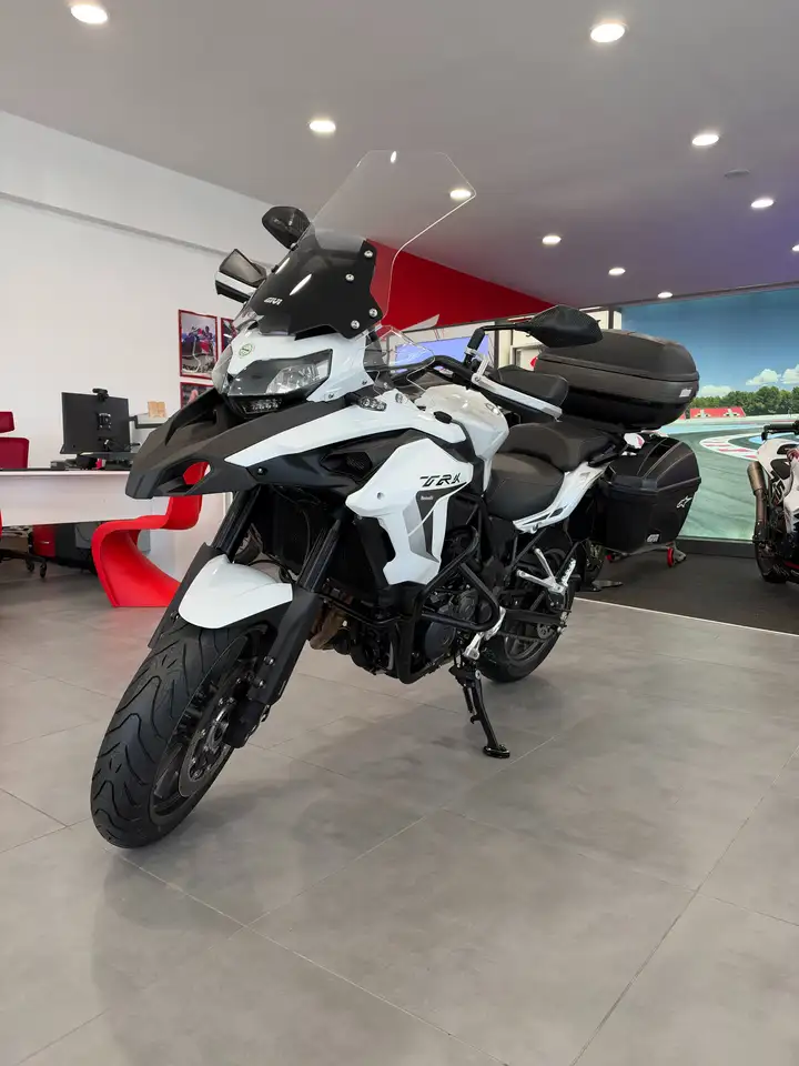 Benelli TRK 502