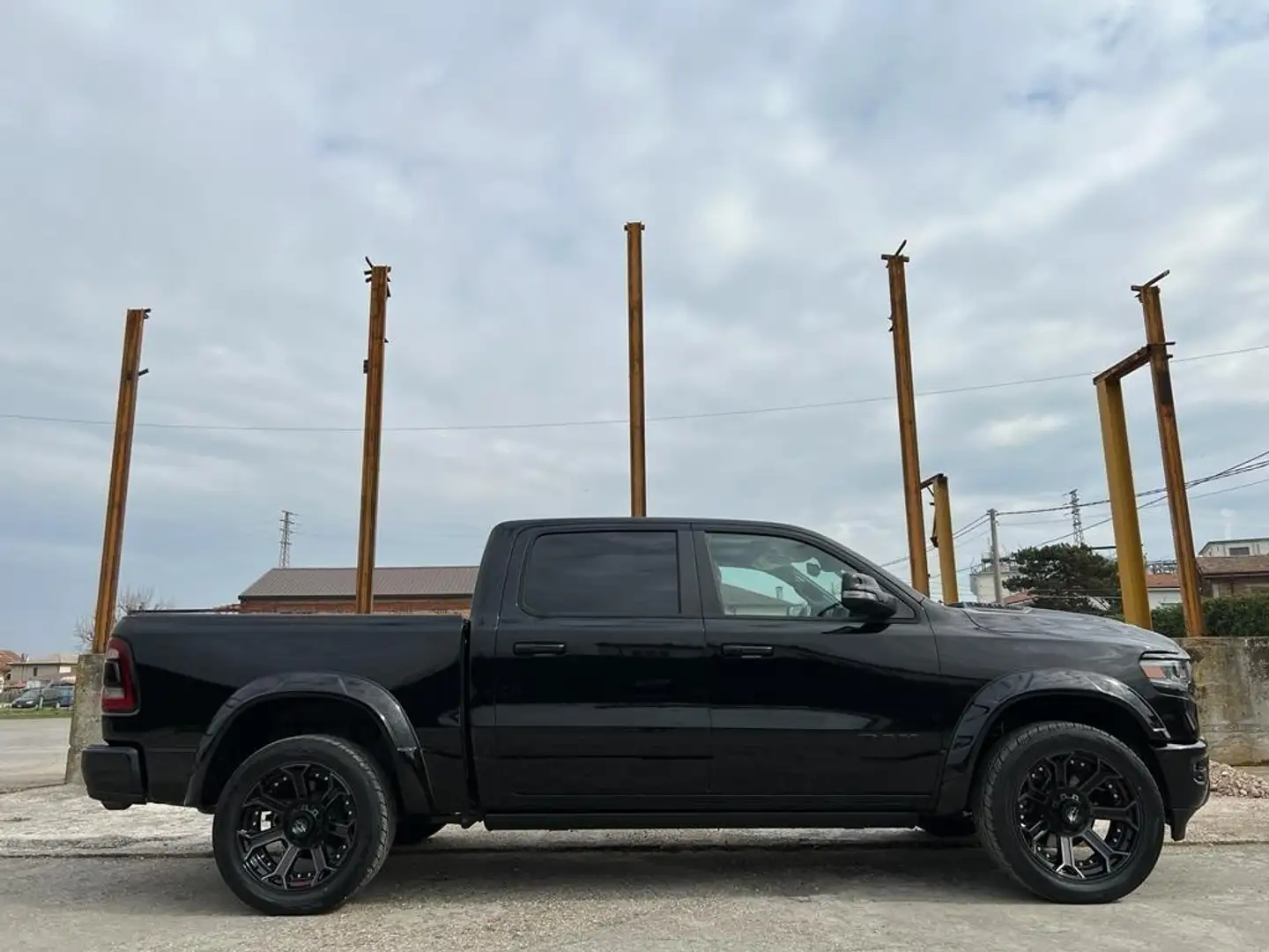 Dodge RAM 1500 Crew 5.7L V8 LIMITED NIGHT EDITION 2024 Nero - 2