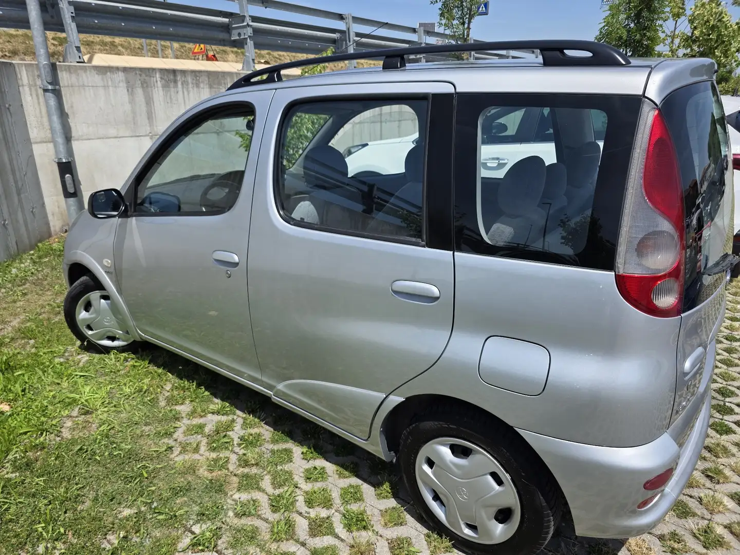 Toyota Yaris Verso 1.3 Sol Verso Argento - 2