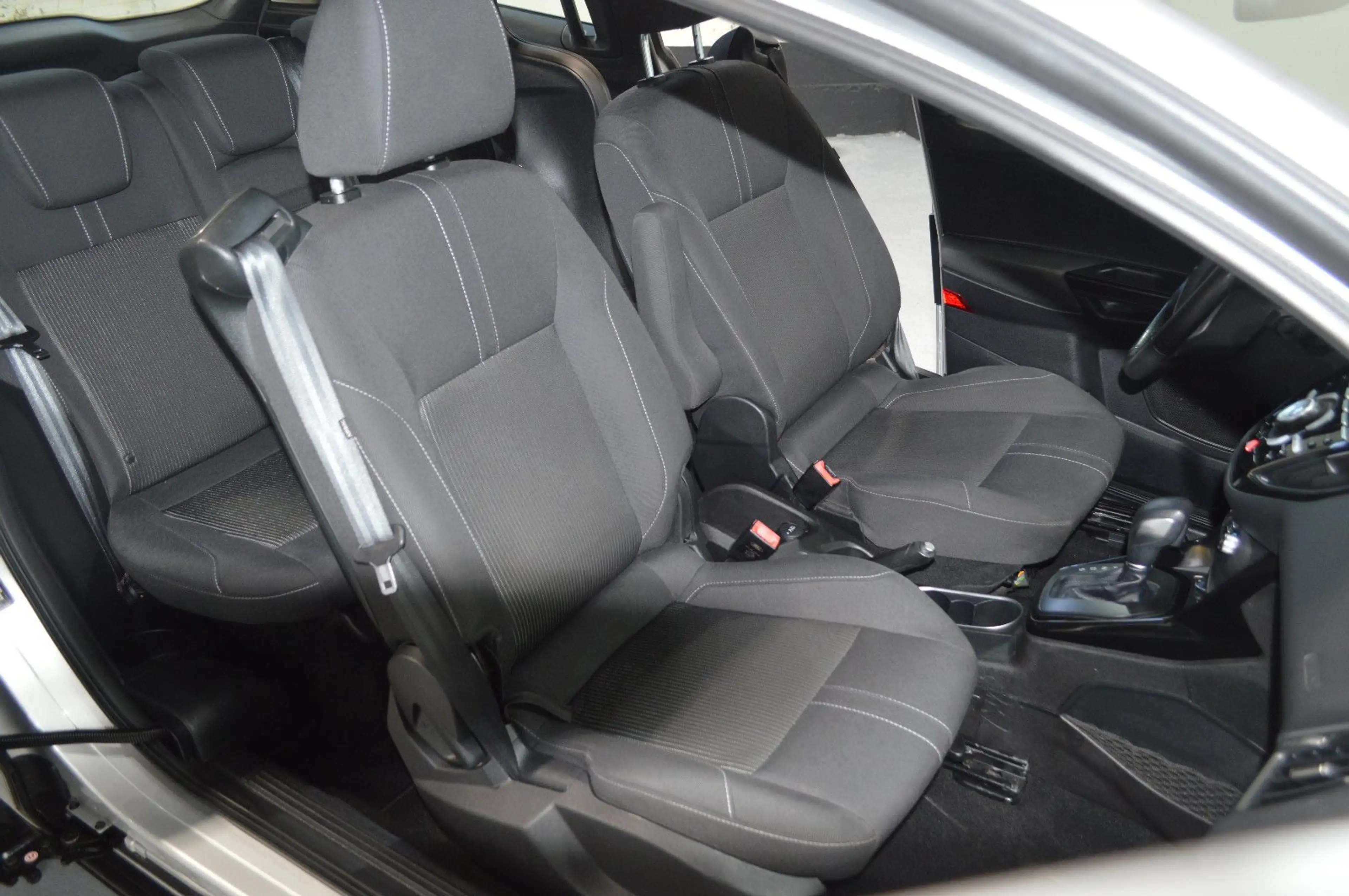 Ford B-Max B-MAX Titanium *Automatik* — photo 7