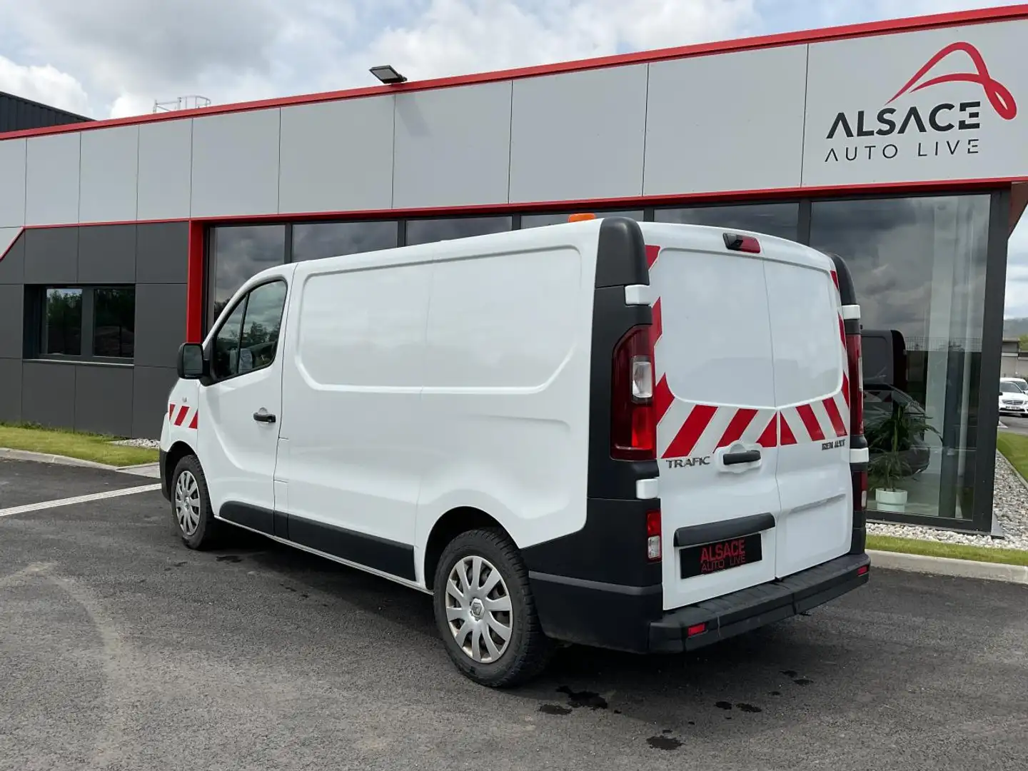 Renault Trafic 1.6l CDI CFT 95 CH -L1H1- 12 075 HT / 3 PLACES Bianco - 2