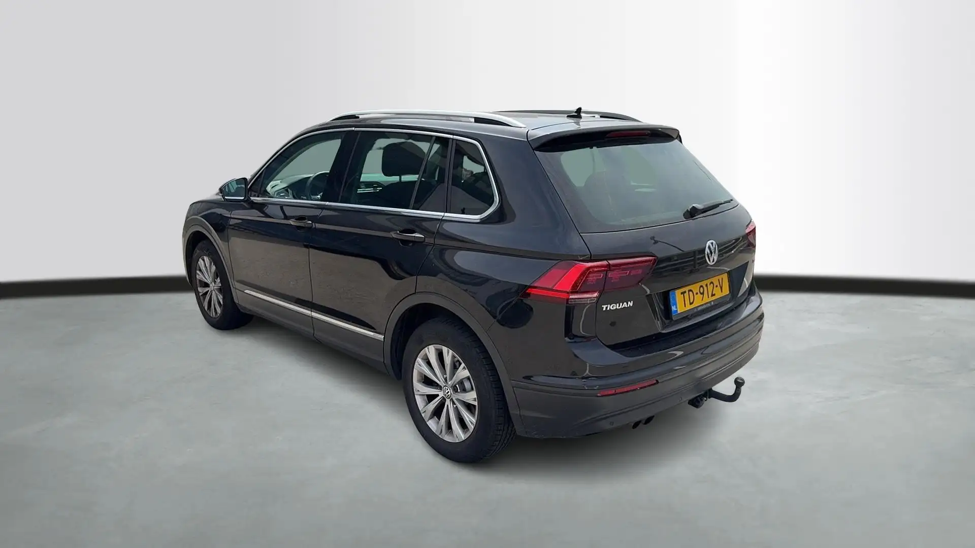 Volkswagen Tiguan 1.4 TSI 4Motion Comfortline Business | Navi | Trek Zwart - 2