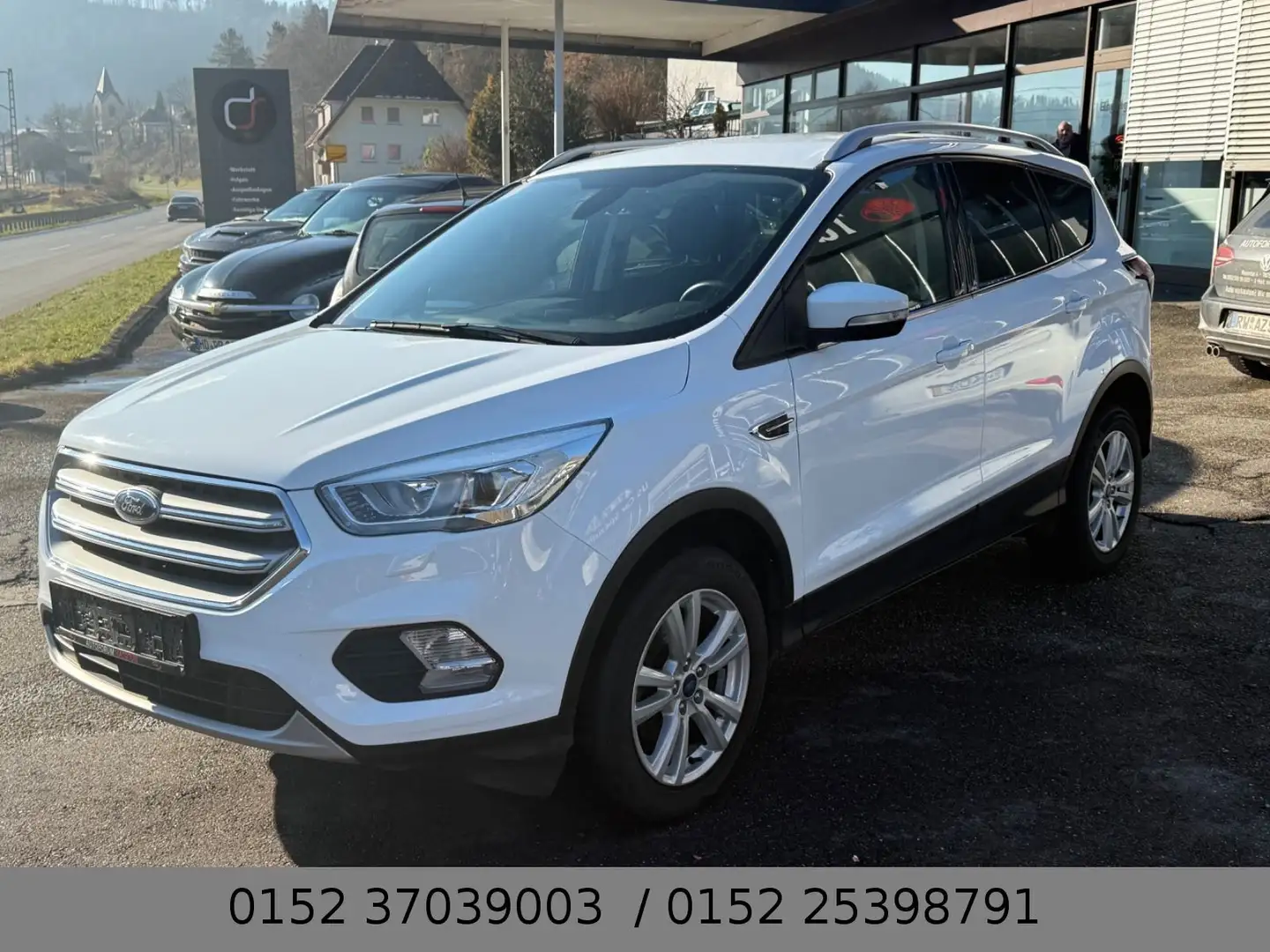 Ford Kuga Cool & Connect Navi Klimauto. SHZ AHK Kamera Weiß - 2