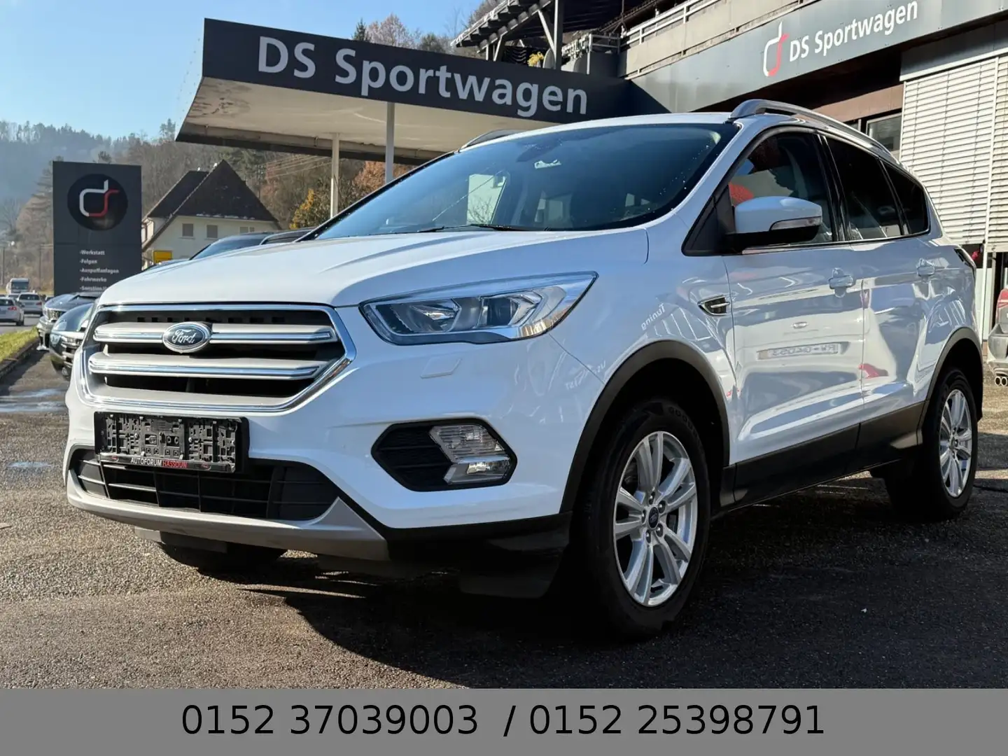 Ford Kuga Cool & Connect Navi Klimauto. SHZ AHK Kamera Weiß - 1