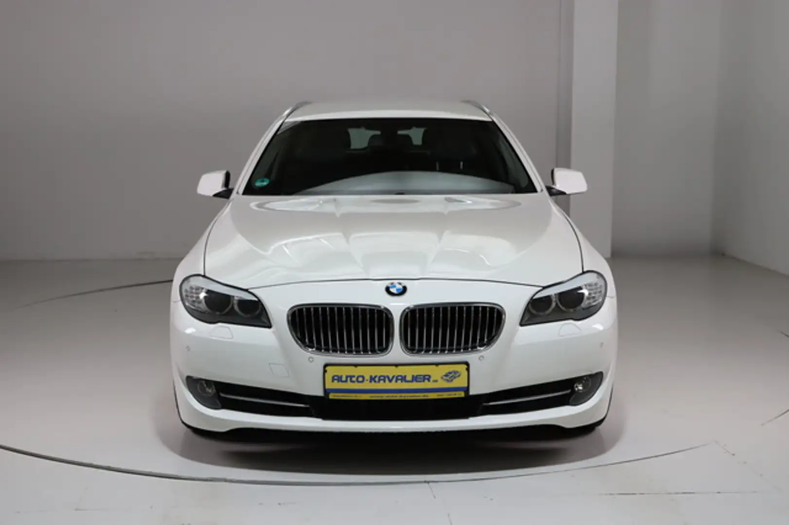 BMW 525 d Touring * Navi * Bi-Xenon * Keyless * Blanc - 2