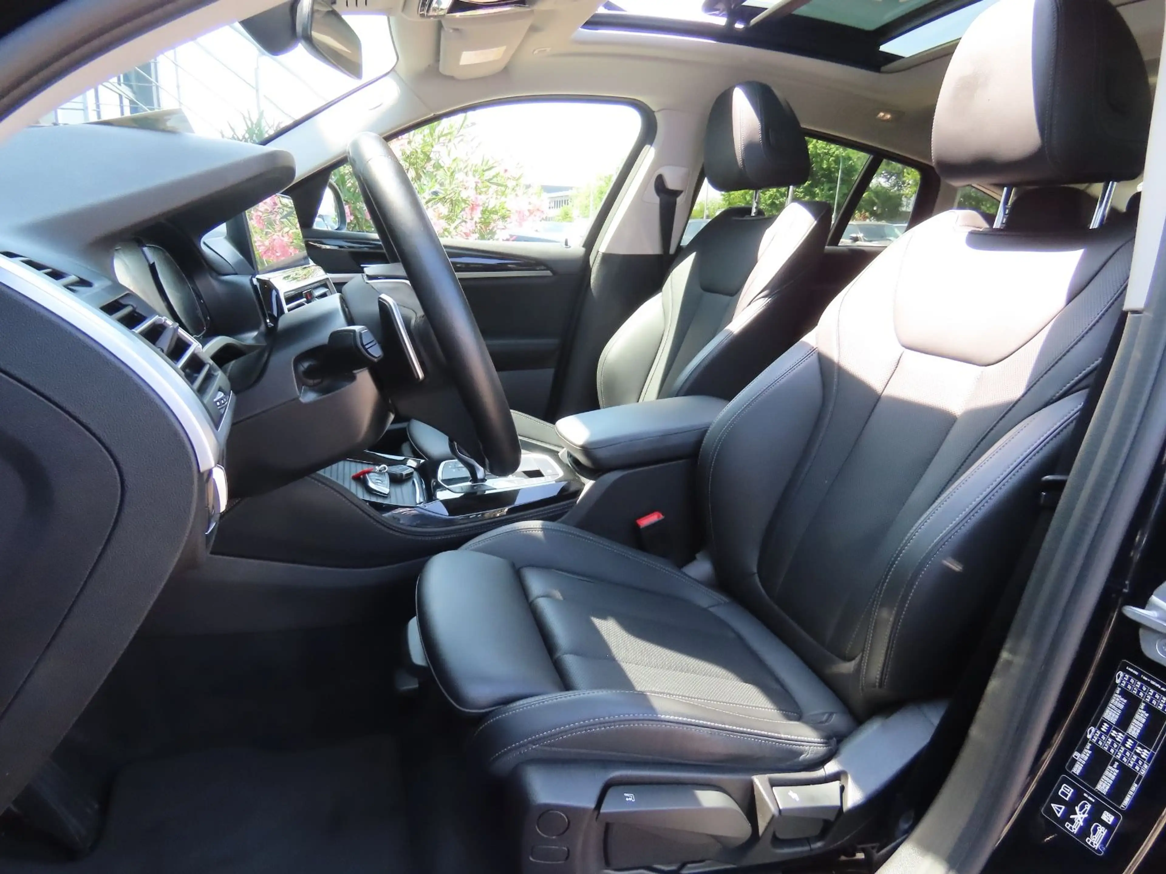 BMW X4 xDrive20d Autom. Leder Klimaauto. Sitzheizung — photo 14