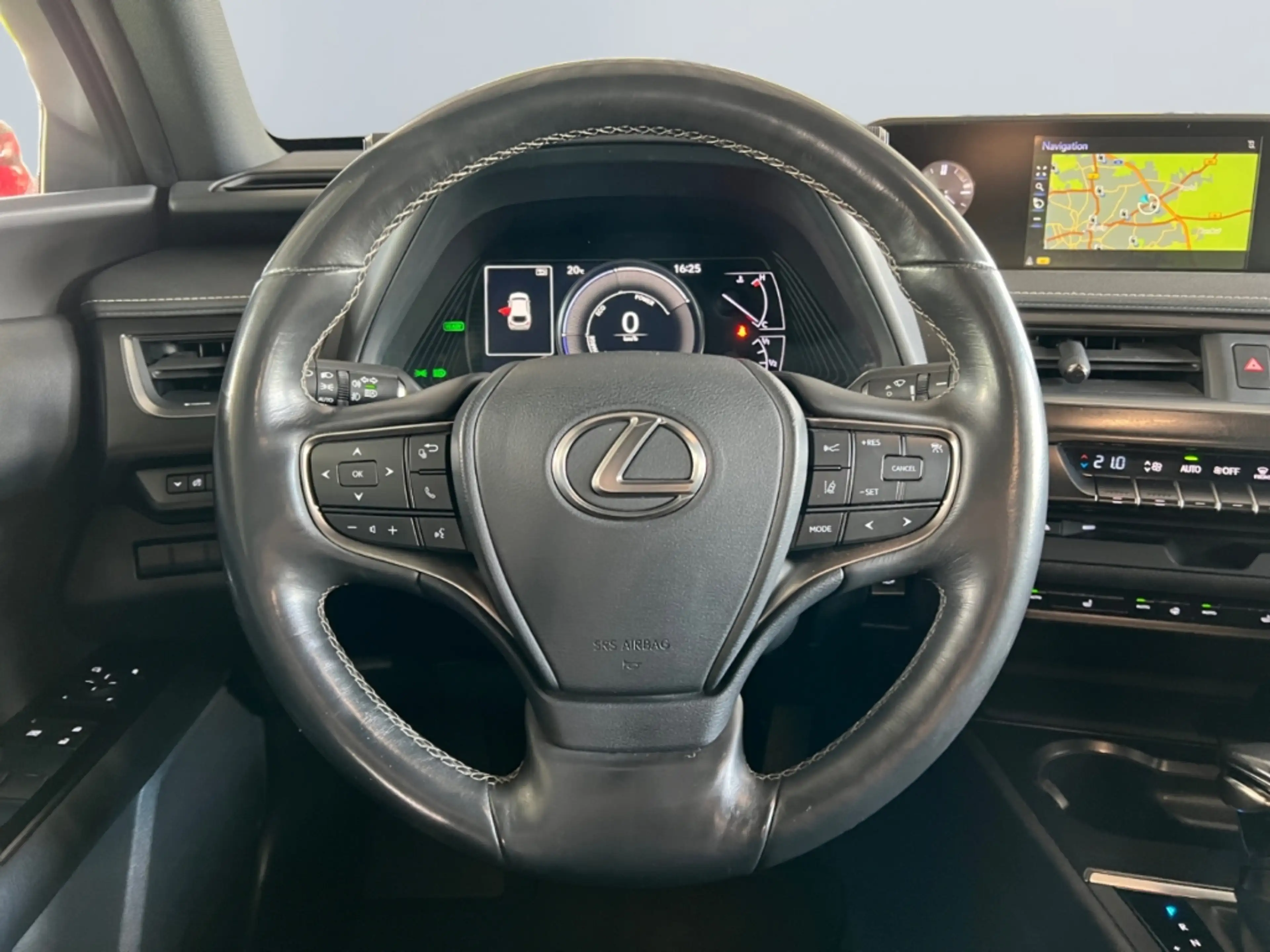 Lexus UX 250h Launch Edition *Bi-LED*ACC*CAM*SHZ*Navi* — photo 12