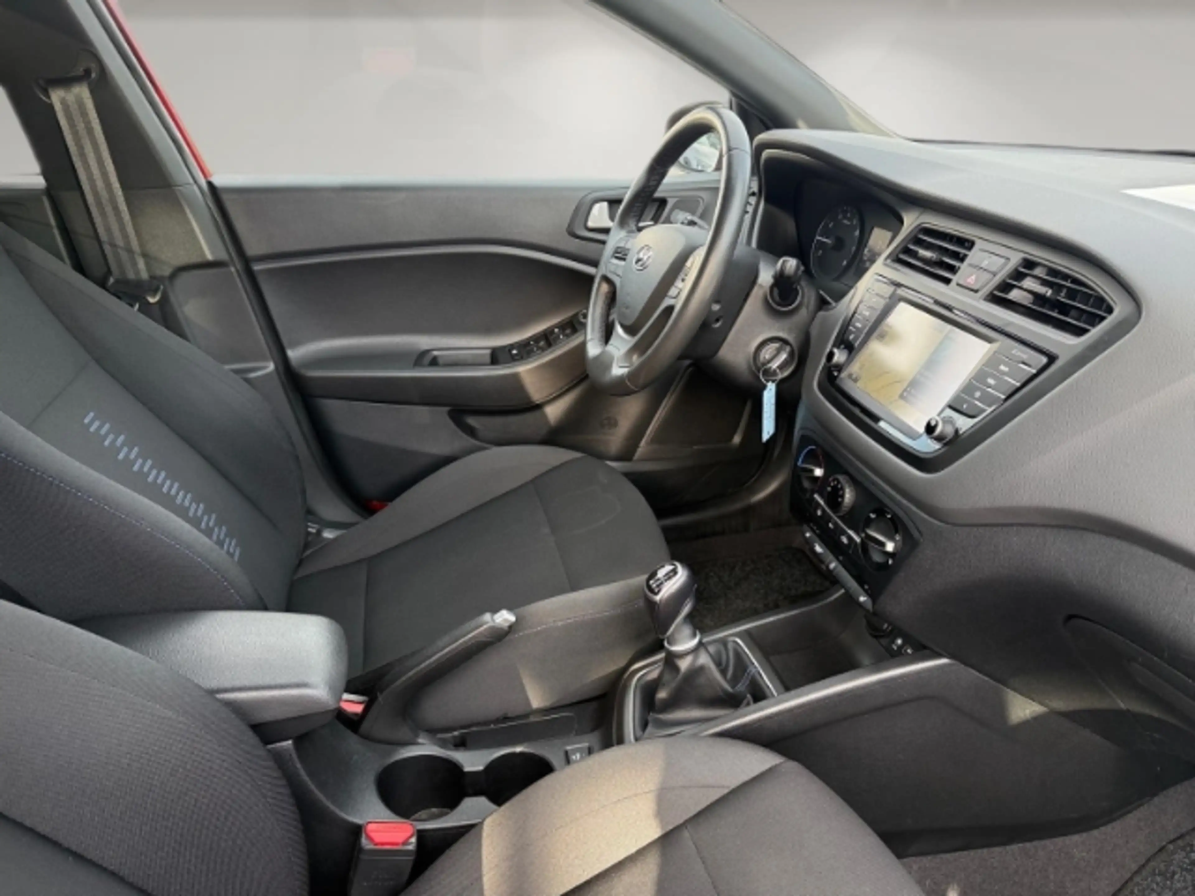 Hyundai i20 Passion Navi/Kamera/Sitzheizung/Klima — photo 12