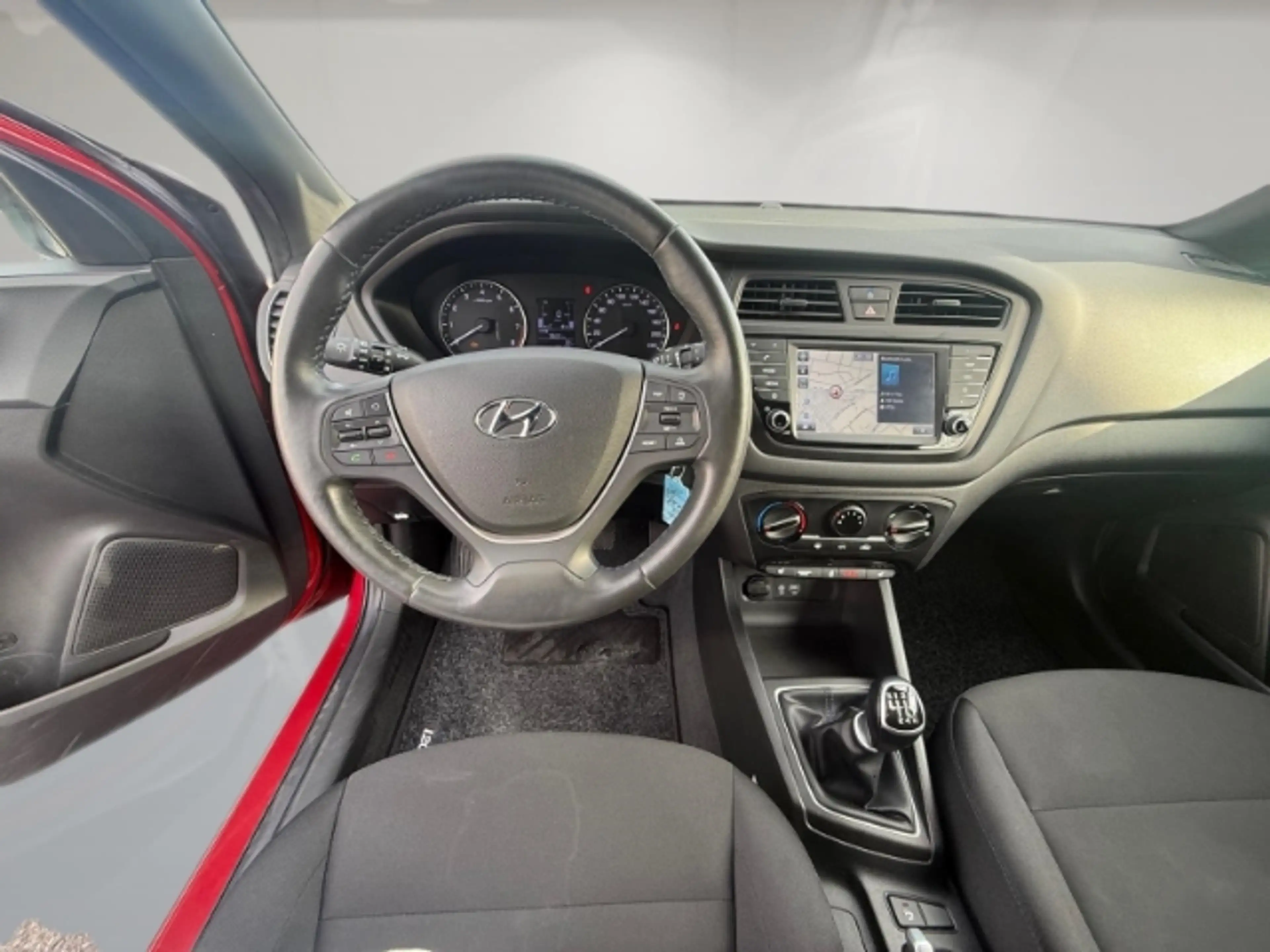 Hyundai i20 Passion Navi/Kamera/Sitzheizung/Klima — photo 10