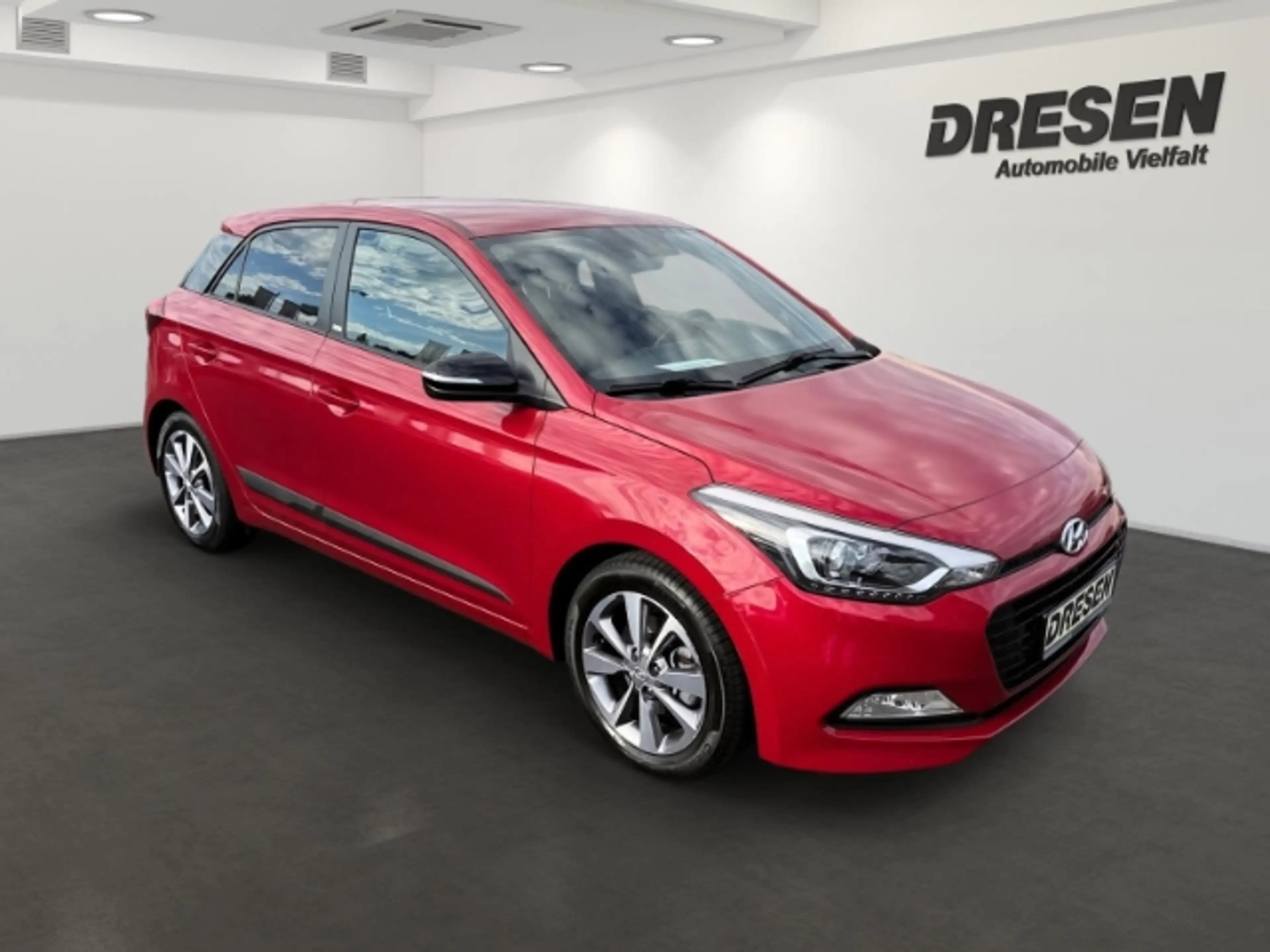 Hyundai i20 Passion Navi/Kamera/Sitzheizung/Klima — photo 2