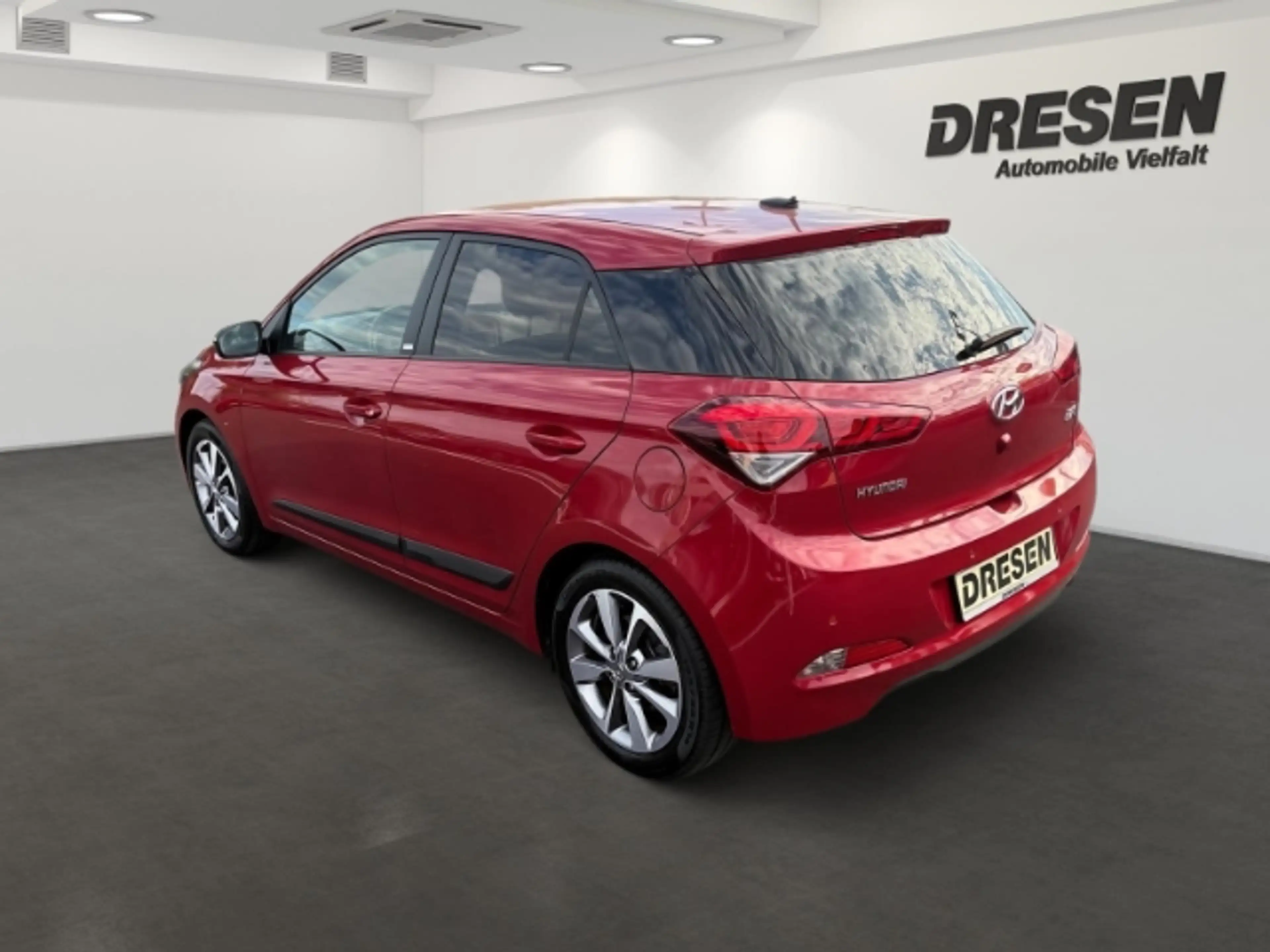Hyundai i20 Passion Navi/Kamera/Sitzheizung/Klima — photo 4