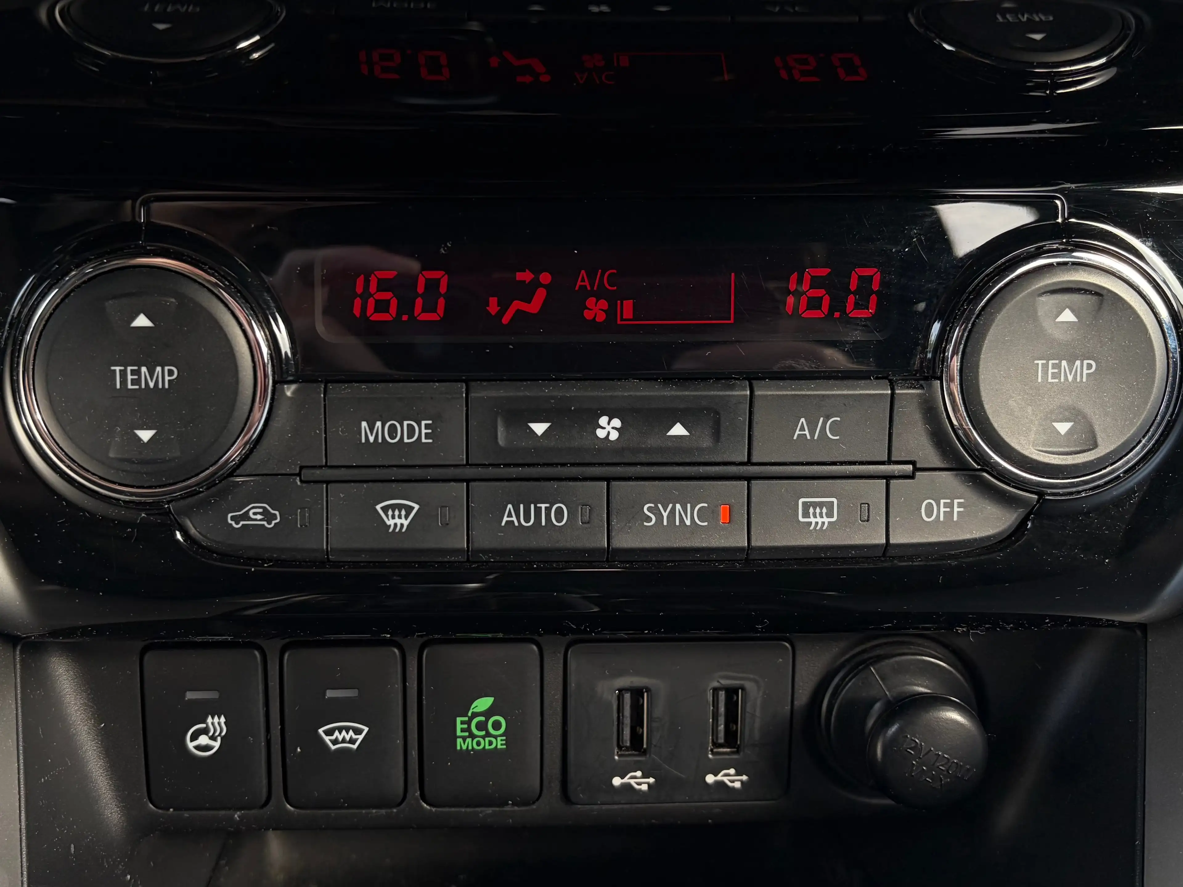 Mitsubishi Eclipse Cross 1.5 DI-T Intense | Trekhaak 1600kg geremd | Voorst — photo 13