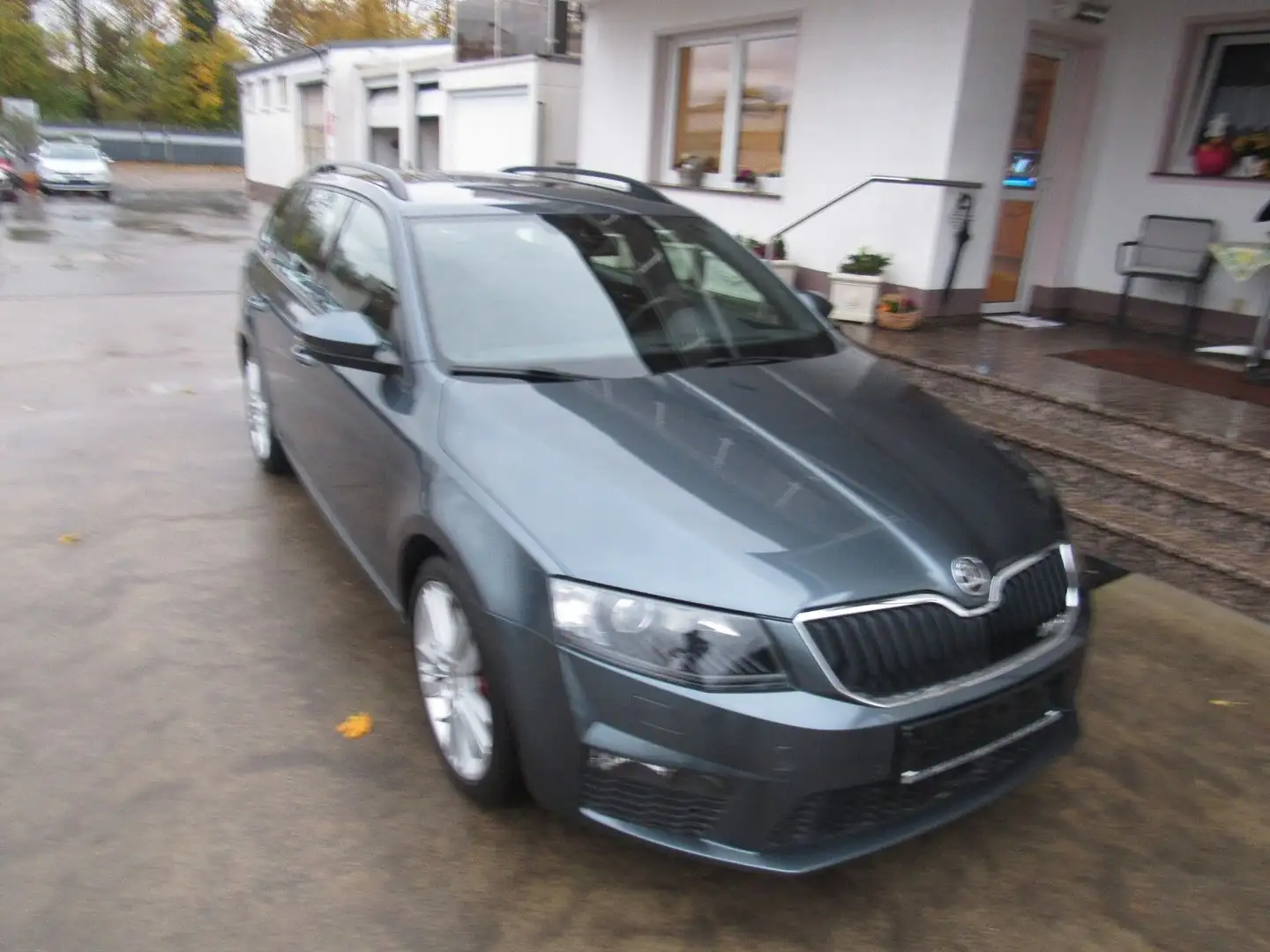 Skoda Octavia Combi RS,AUTOMATIK,KLIMA,AHK,LEDER. Gris - 2