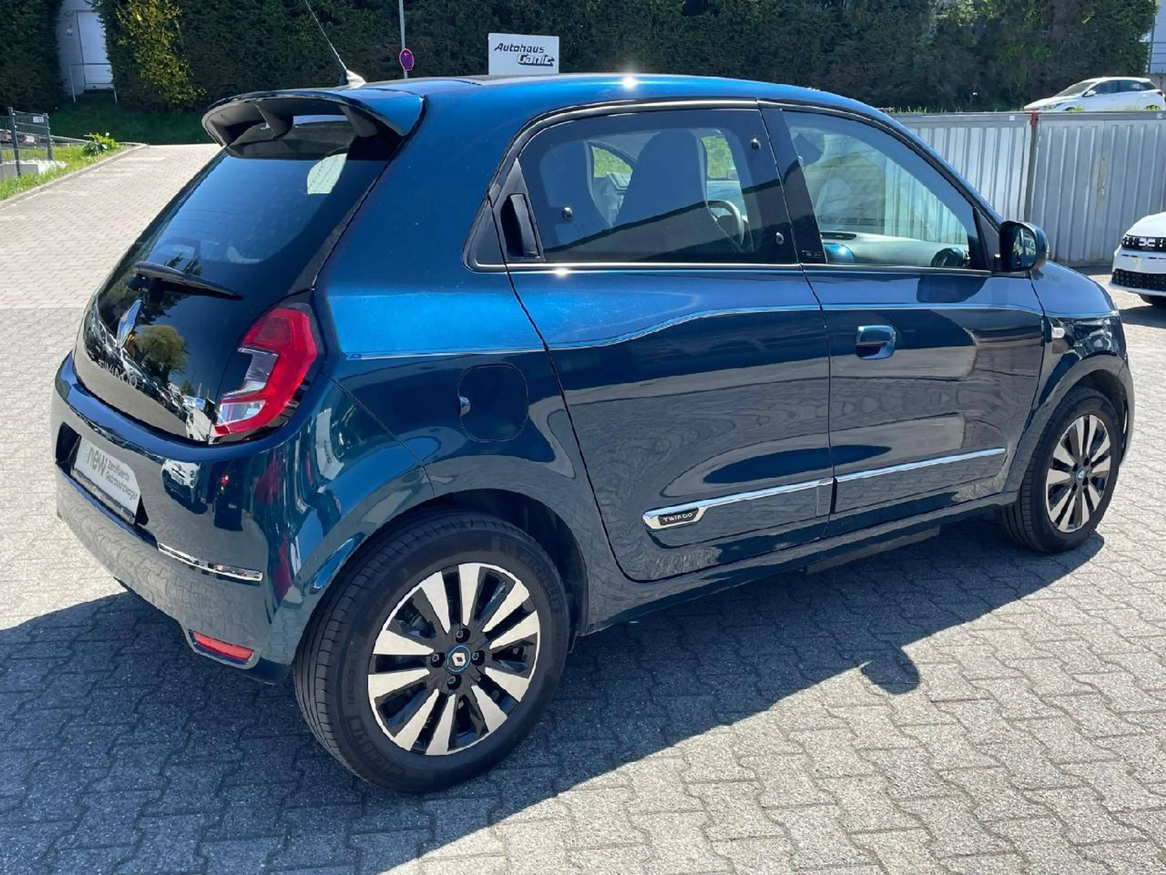 Renault Twingo Intens Electric — photo 4