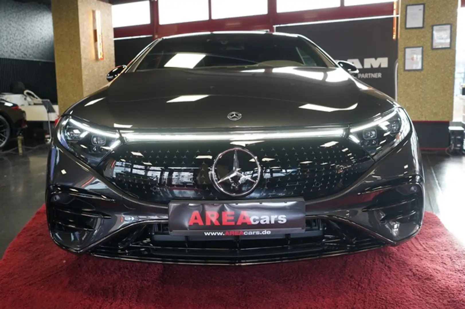 Mercedes-Benz EQS 580 AMG 4M NIGHT HYPERSCR HUD BURM PANO TOTW Сірий - 2