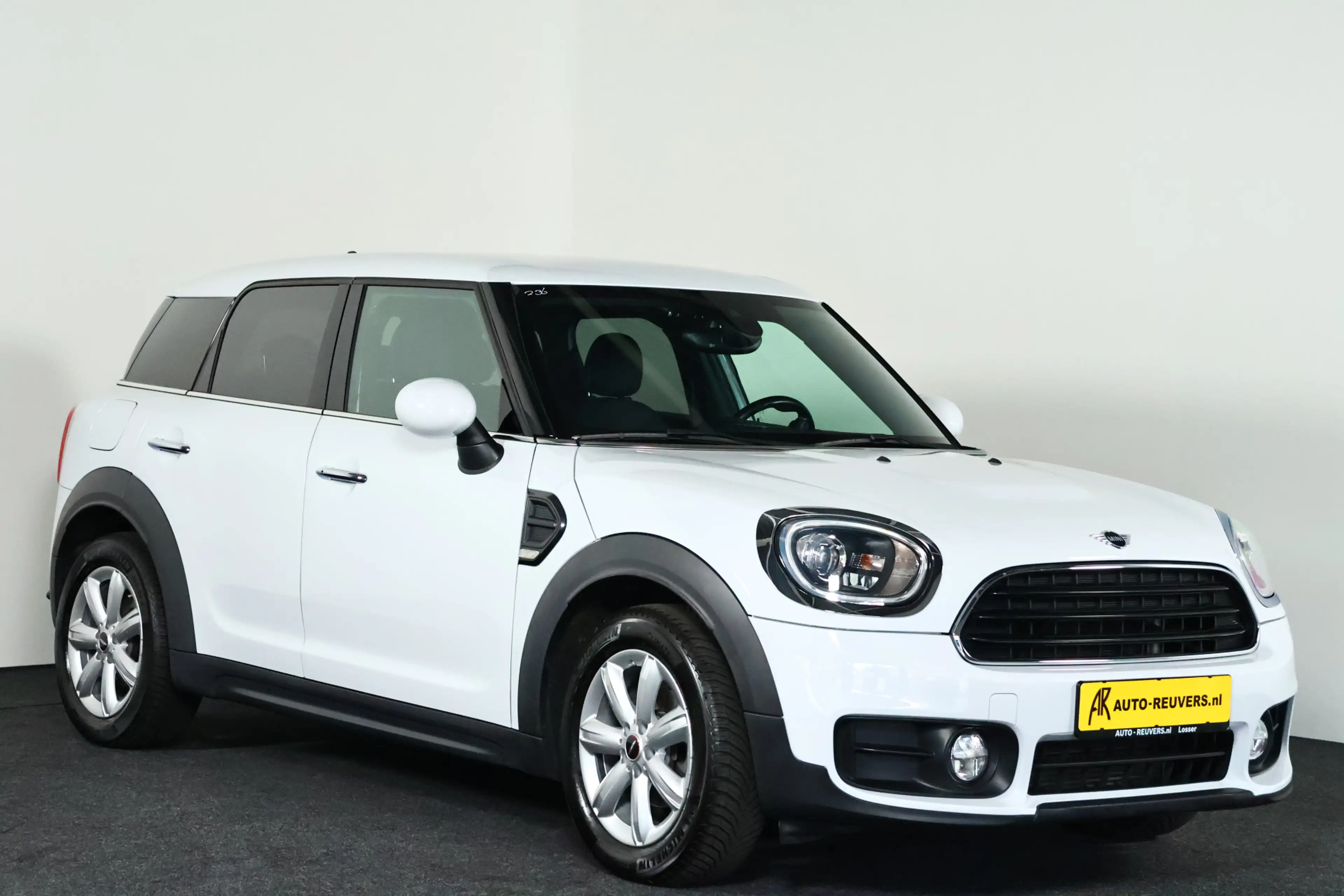MINI One Countryman 1.5 Navi / Cruisecontrol / CarPlay / LED — photo 5