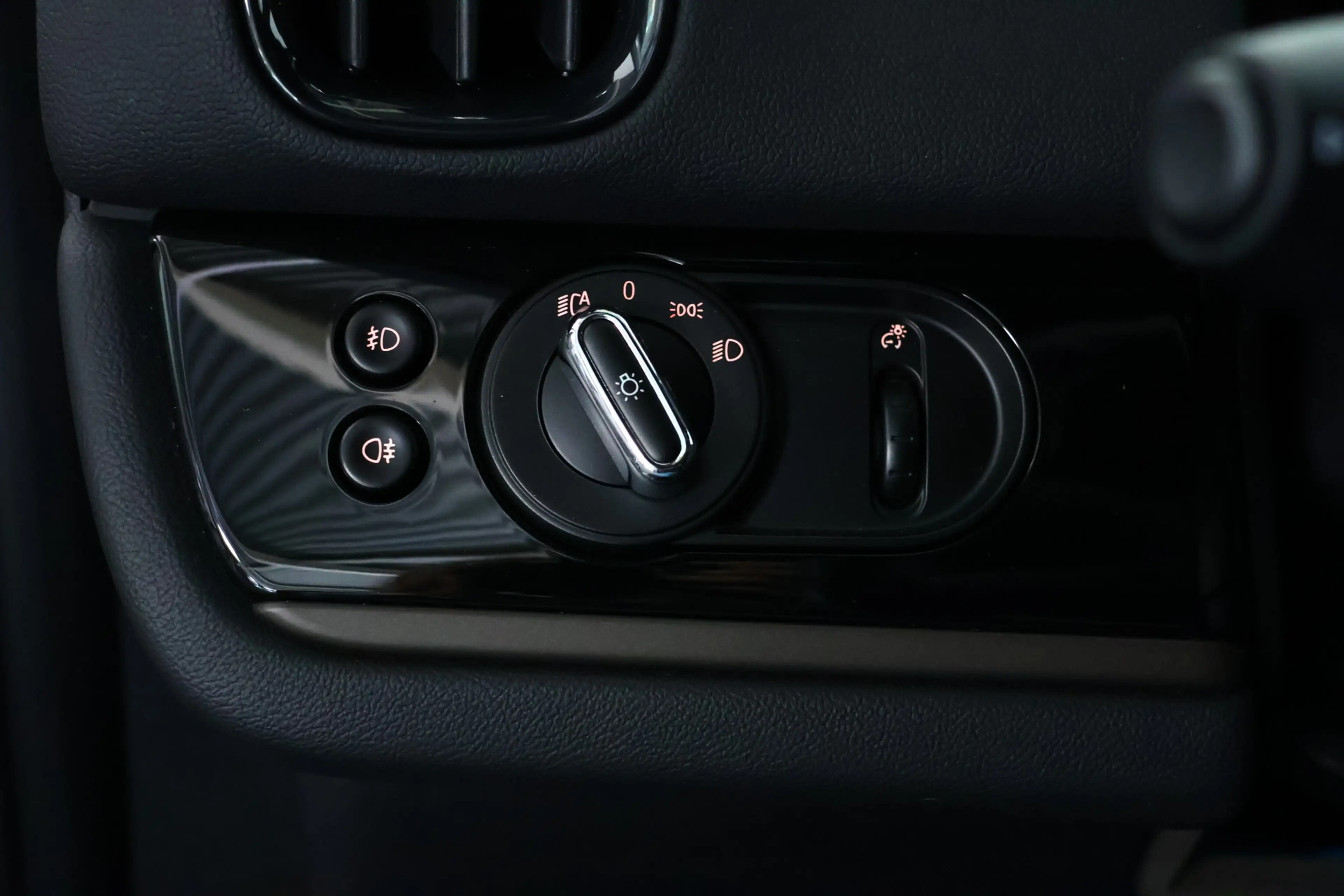 MINI One Countryman 1.5 Navi / Cruisecontrol / CarPlay / LED — photo 17