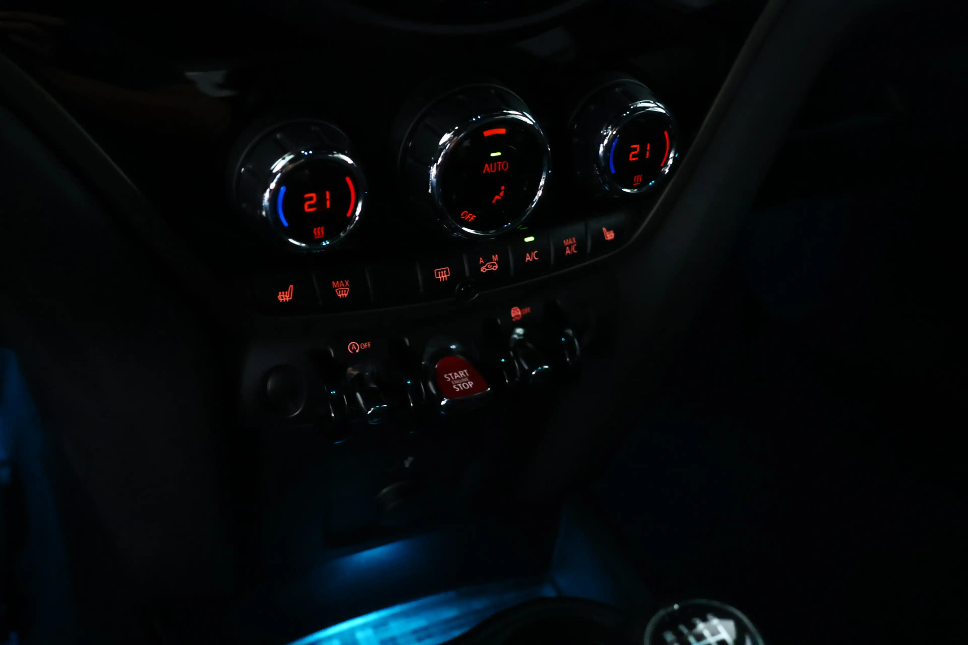 MINI One Countryman 1.5 Navi / Cruisecontrol / CarPlay / LED — photo 25