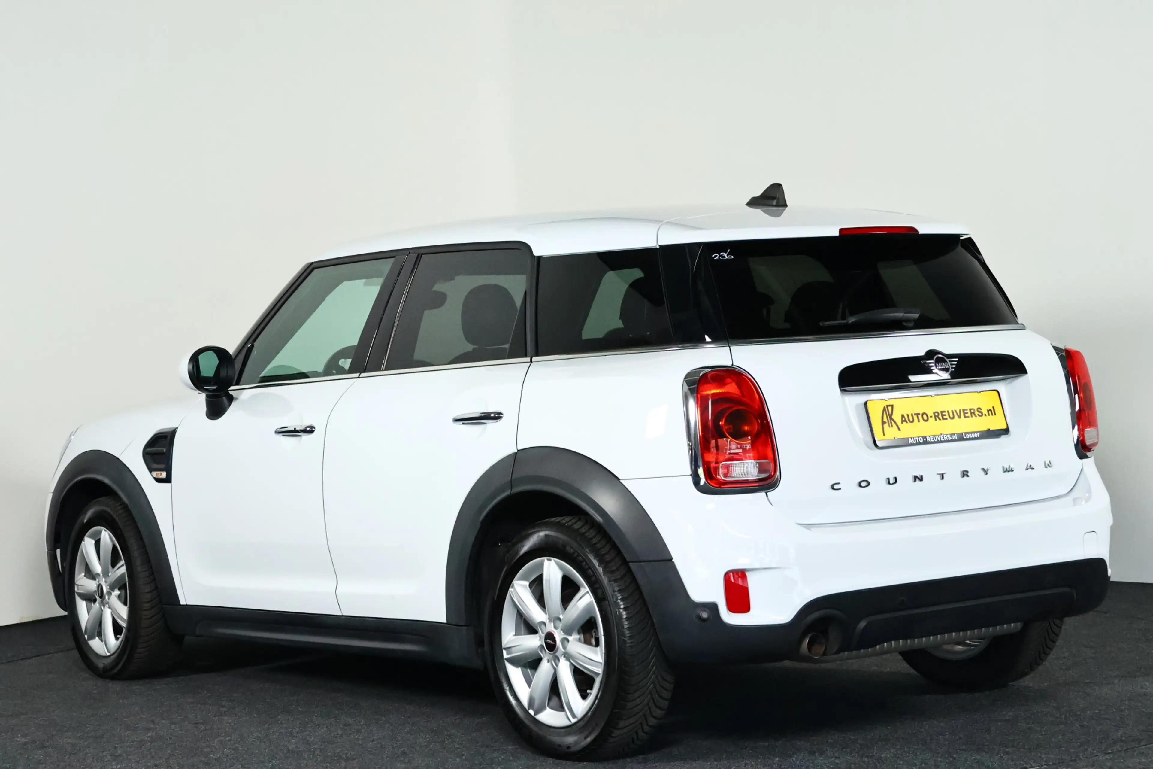 MINI One Countryman 1.5 Navi / Cruisecontrol / CarPlay / LED — photo 6