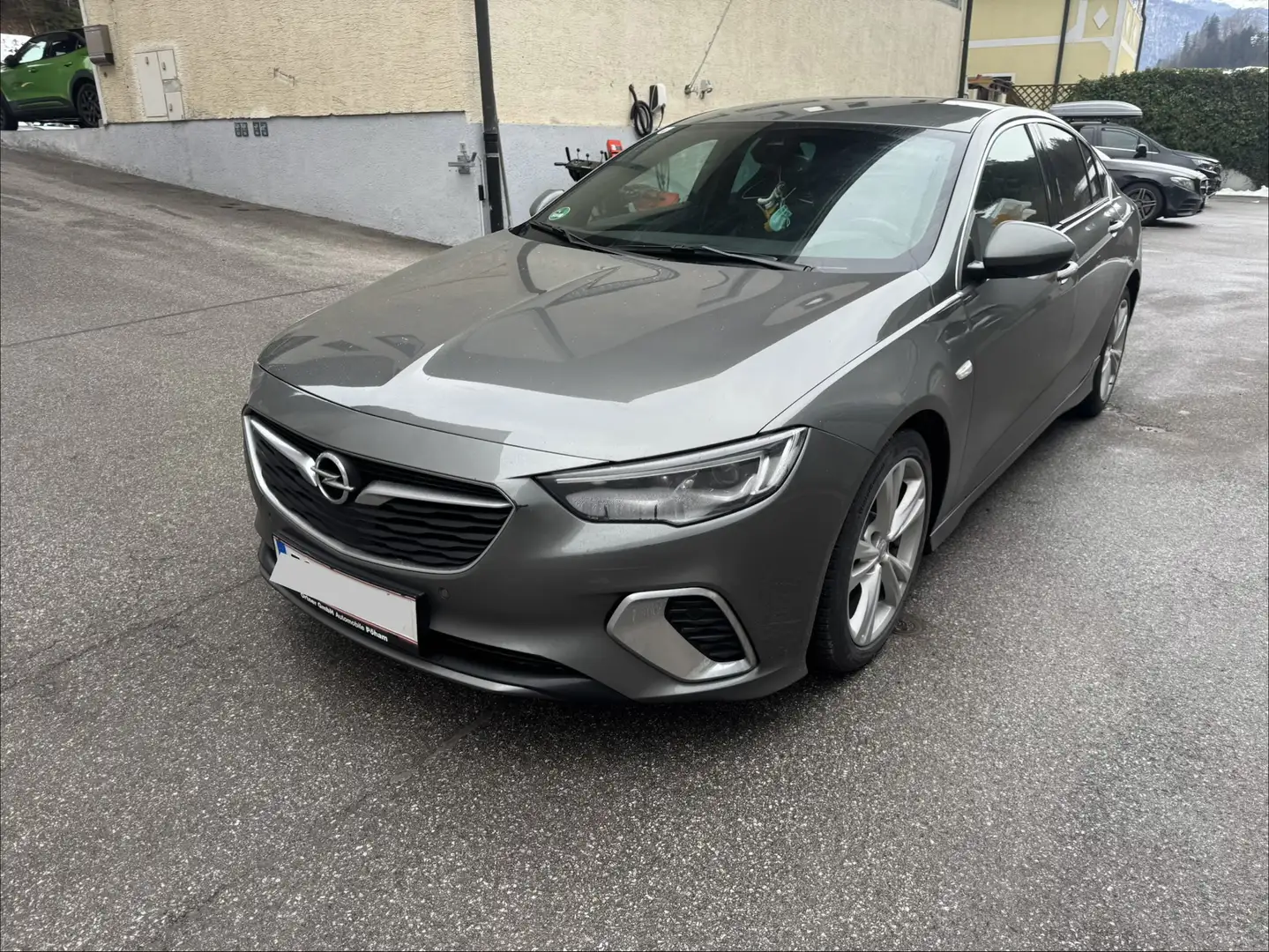 Opel Insignia GSi 4x4 Grau - 1