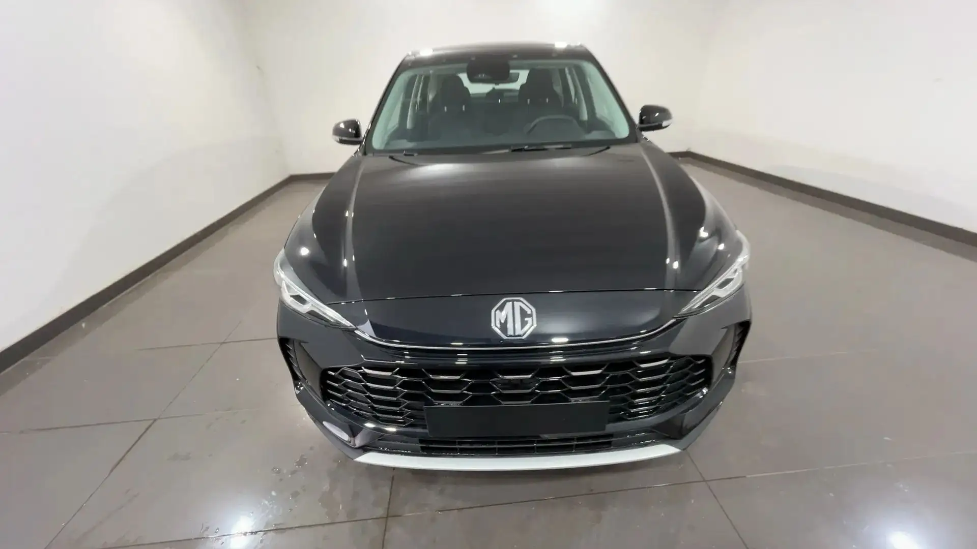 MG ZS ZS 1.5 Standard KM0 VARI COLORI Schwarz - 2