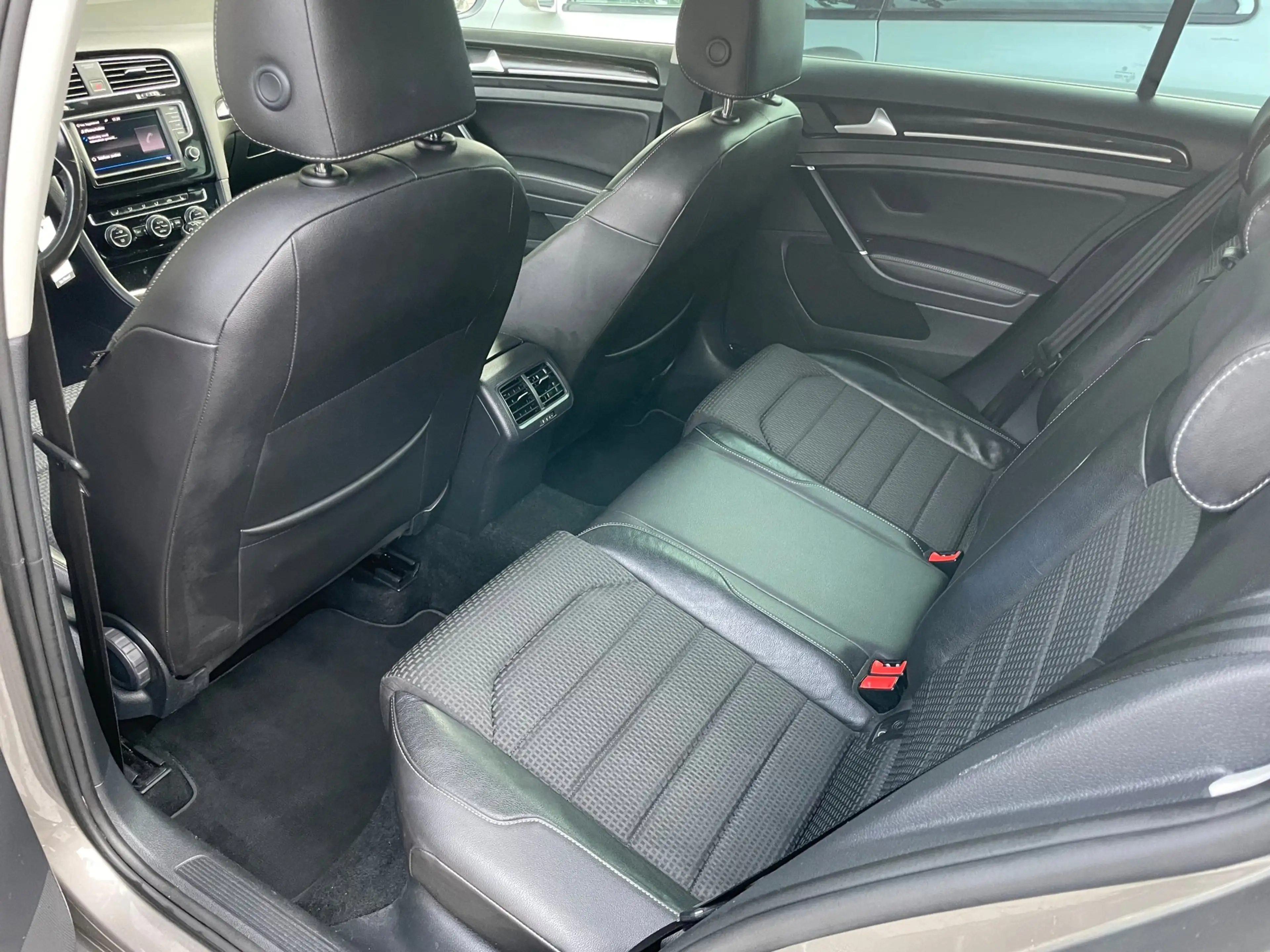 Volkswagen Golf Variant 1.6 TDI Connected Series 2e Eiganaar! Airco NAP AP — photo 9