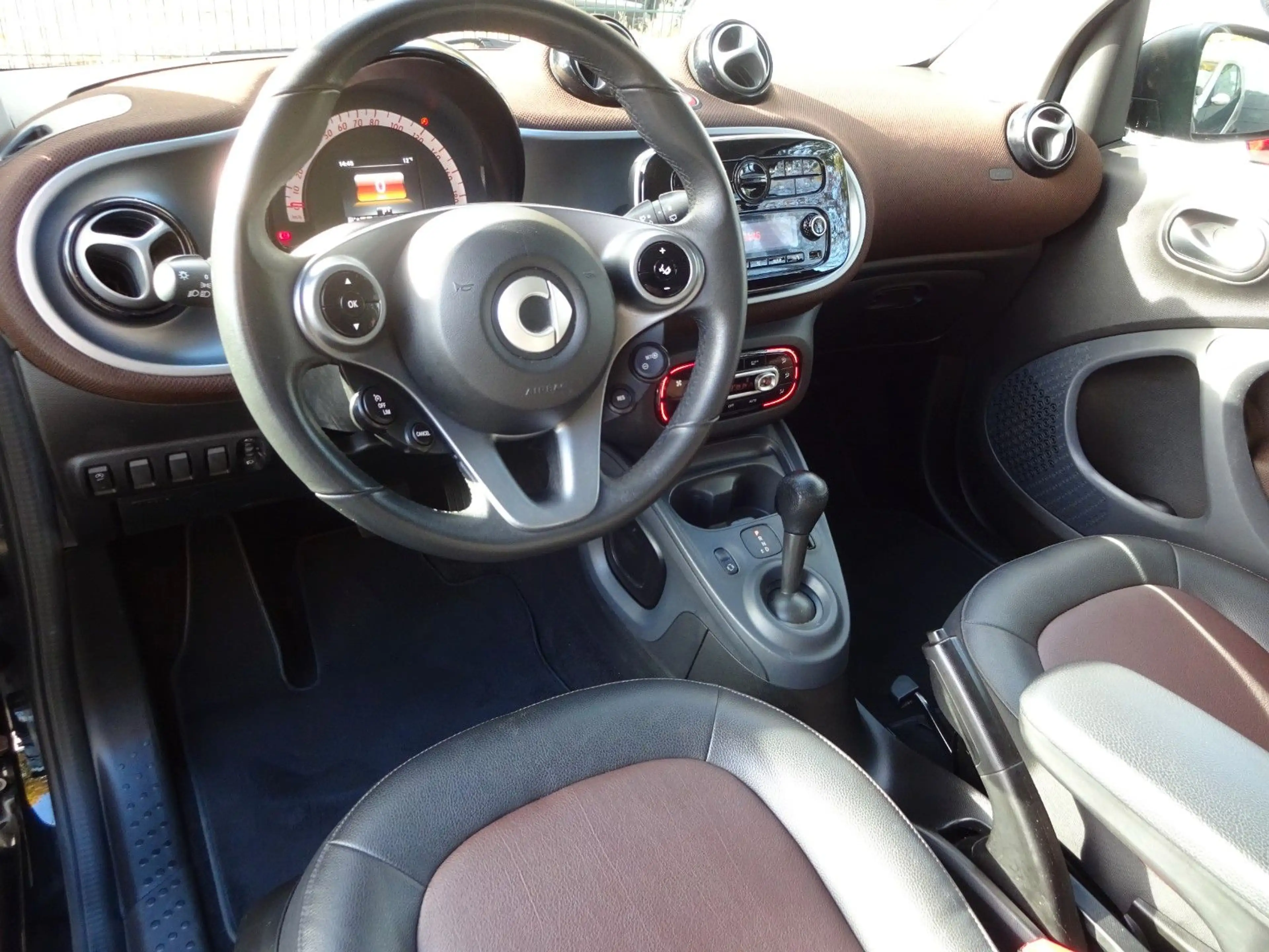 smart forTwo coupe 66 kW,Automatik,Klima,Leder,SHZ — photo 9