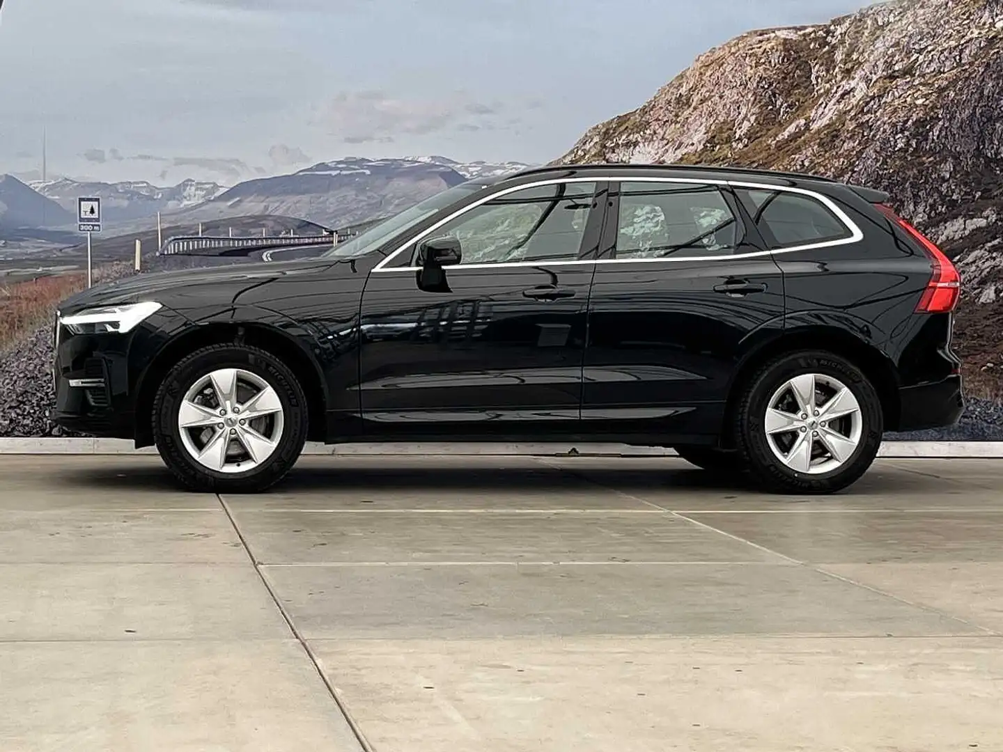 Volvo XC60 B4 CORE BRIGHT Zwart - 2