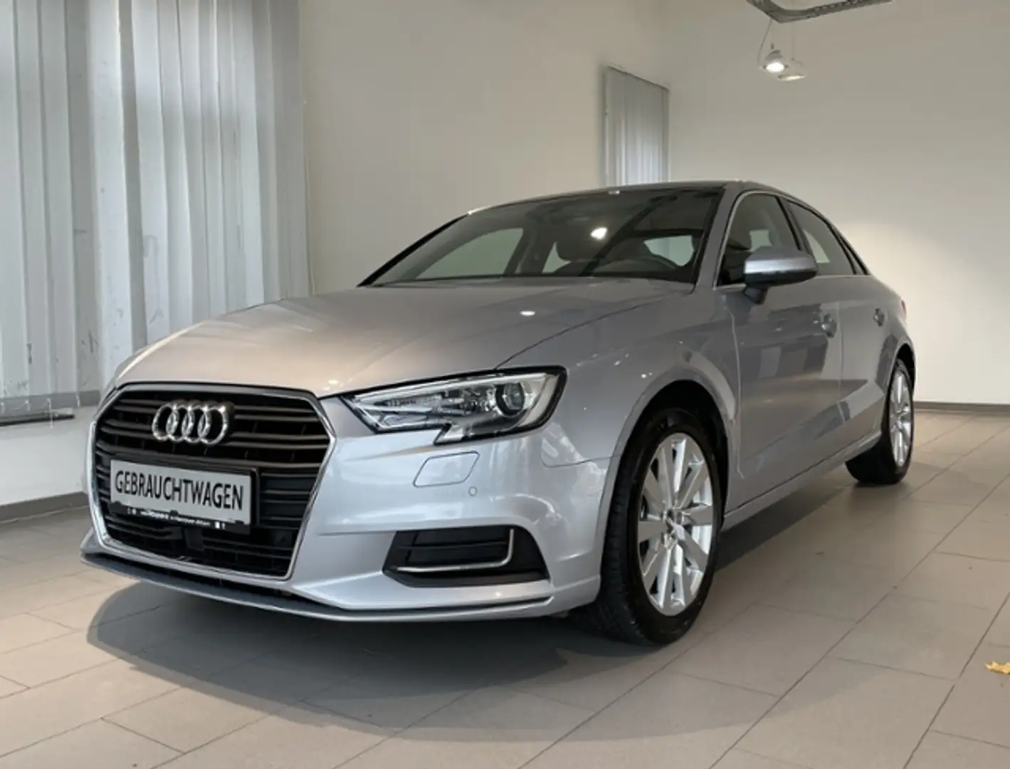 Audi A3 1.4 TFSI s-tronic design +PANODACH+ACC Argent - 2