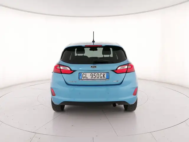 Ford Fiesta view 3