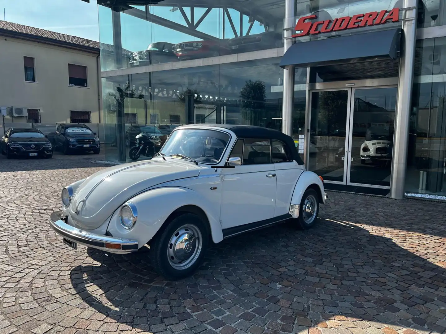 Volkswagen Maggiolino 1303 Cabriolet - ASI -Vettura conservata Bianco - 2