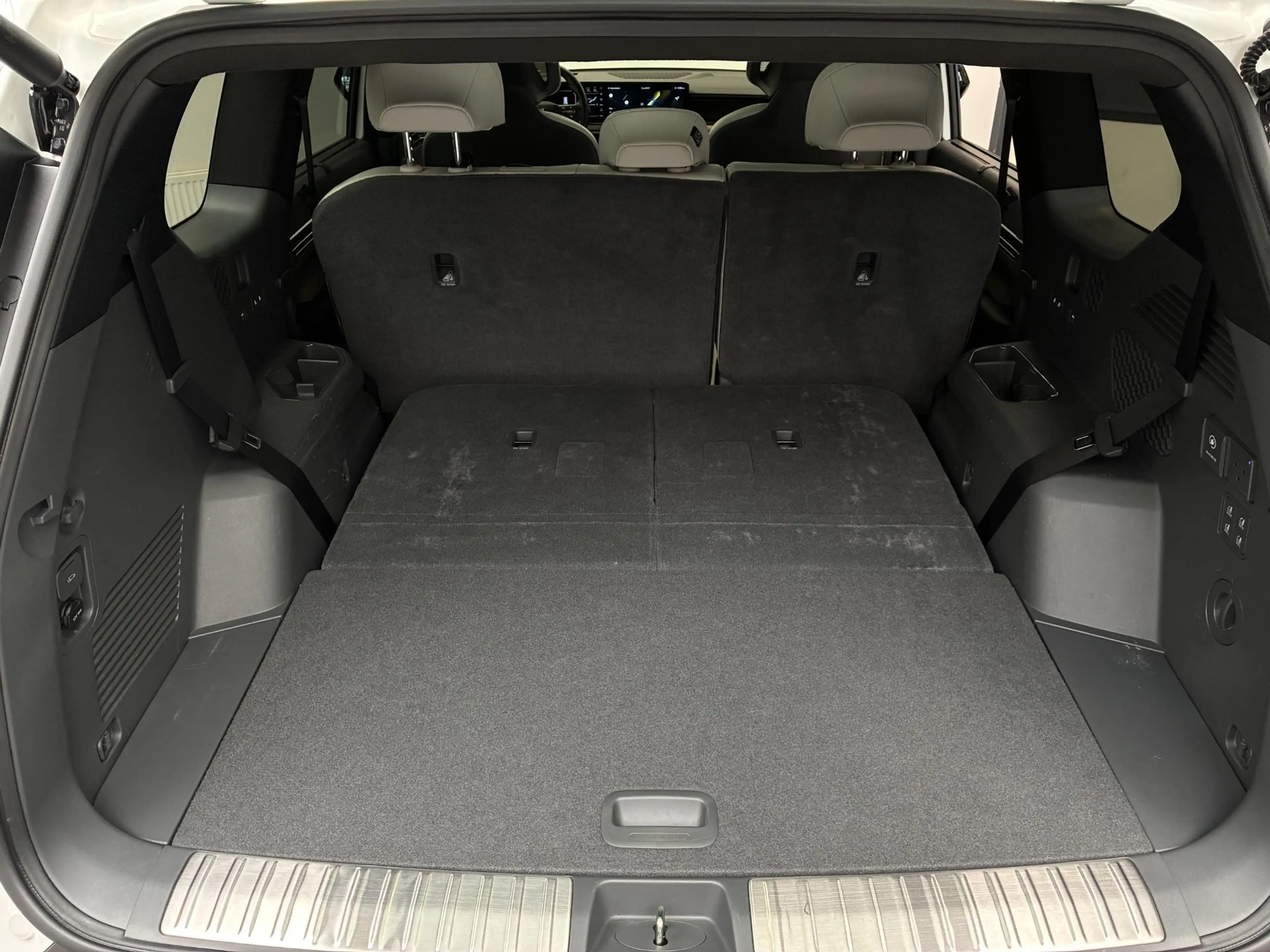 Kia EV9 Launch Edition GT-Line AWD 99.8 kWh | 7-ZITS | 100 — photo 28