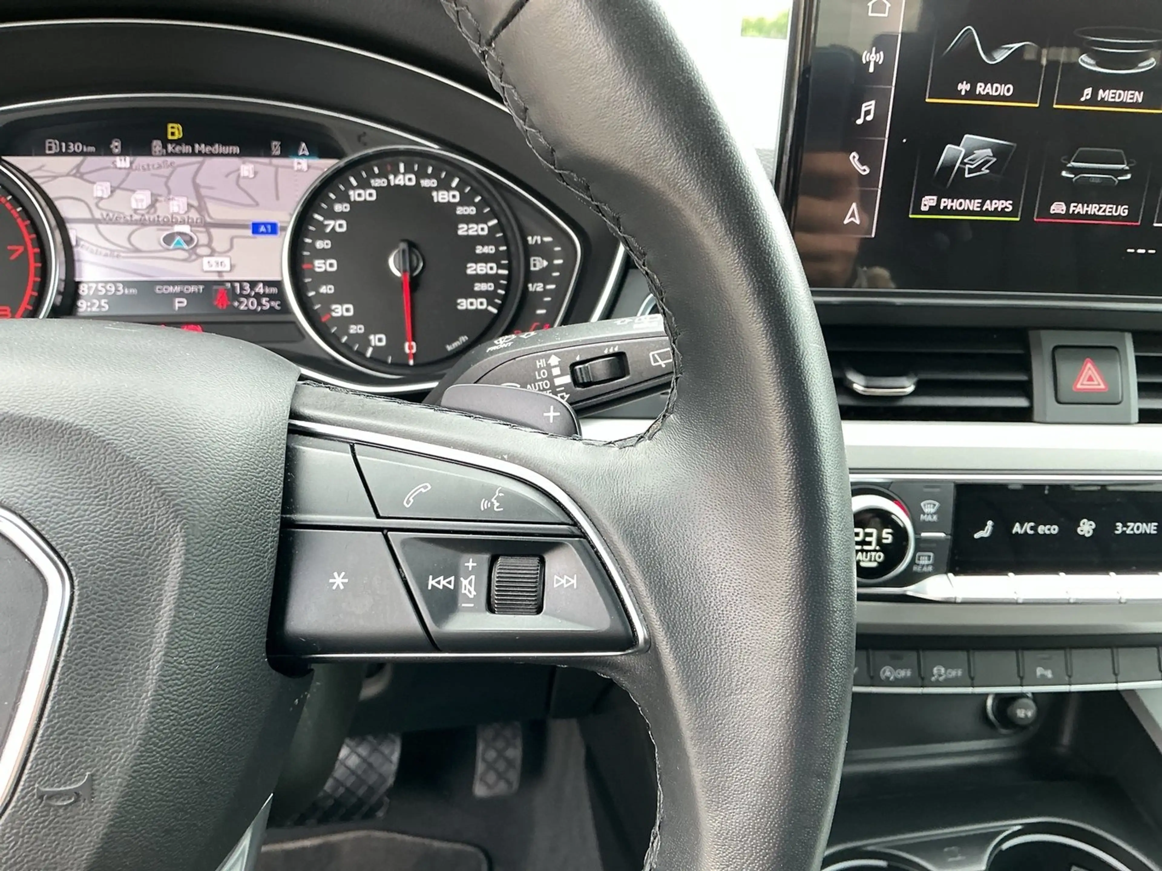 Audi A4 40 TFSI quattro advanced — photo 14